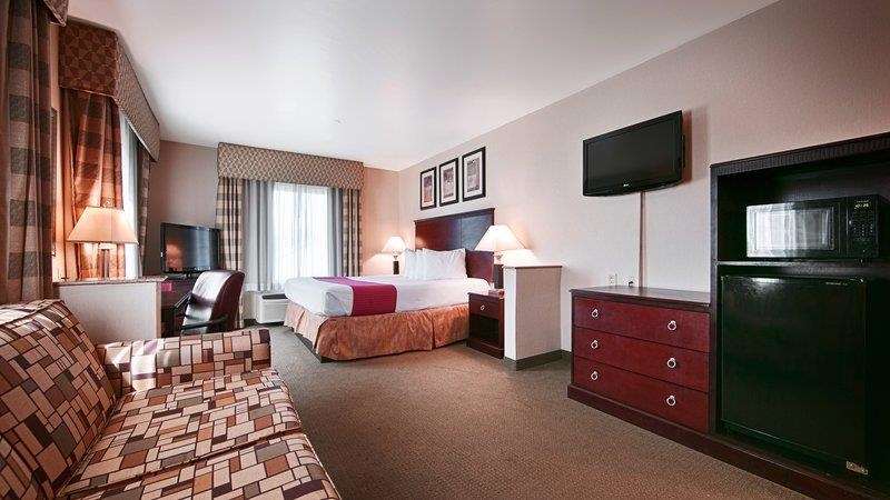 Spark by Hilton Rahway
