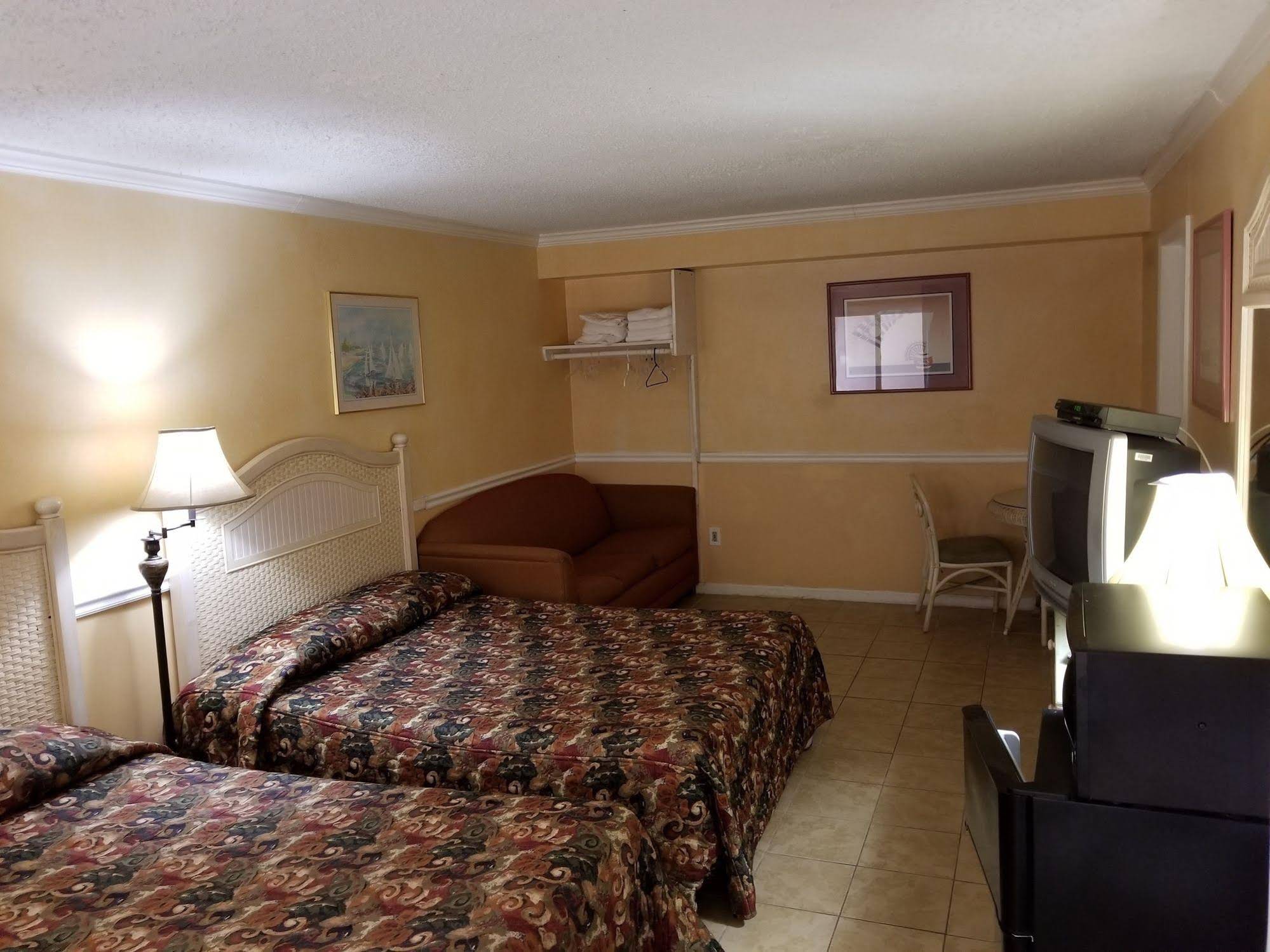 Bay Breeze Motel