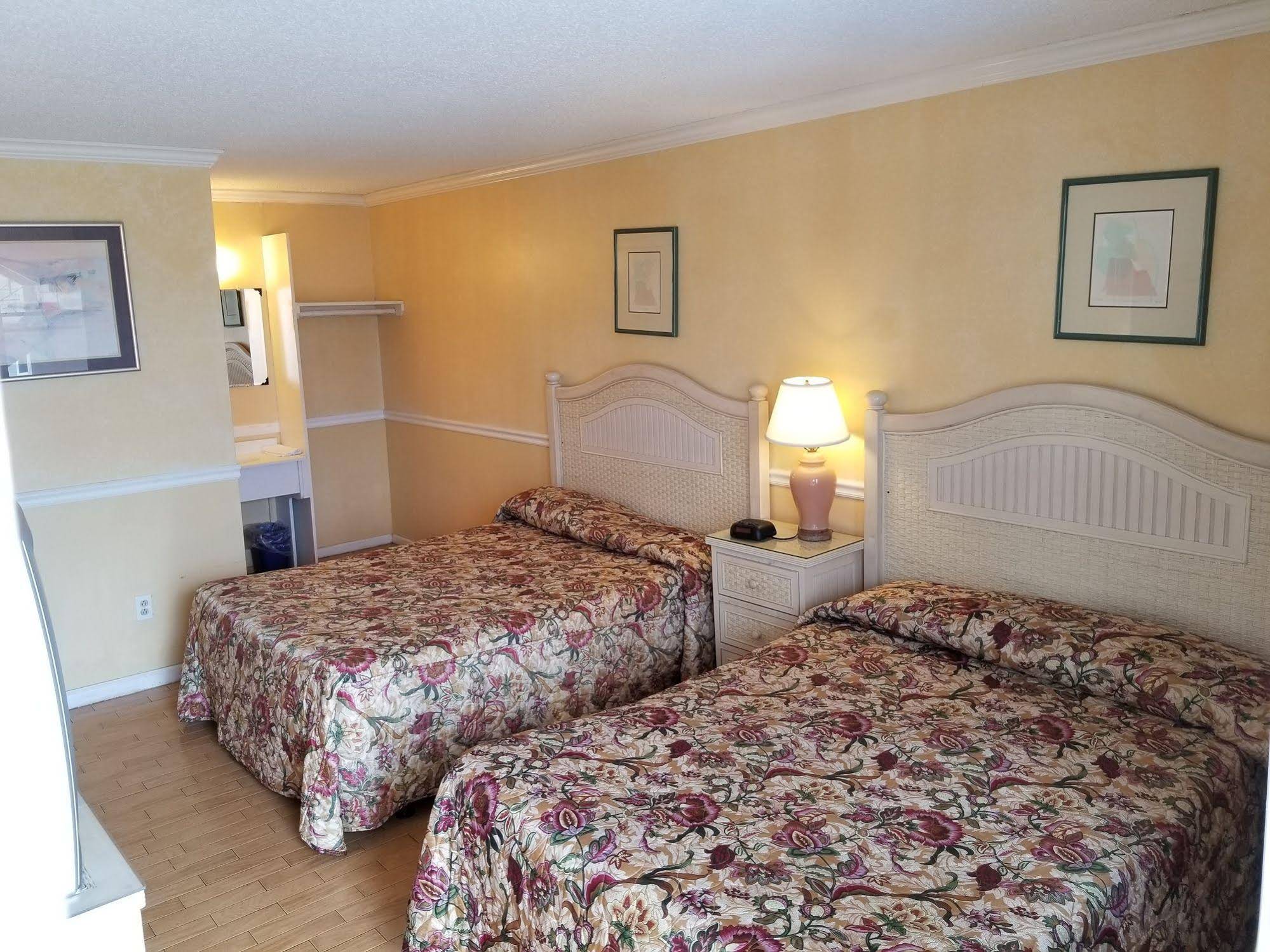 Bay Breeze Motel
