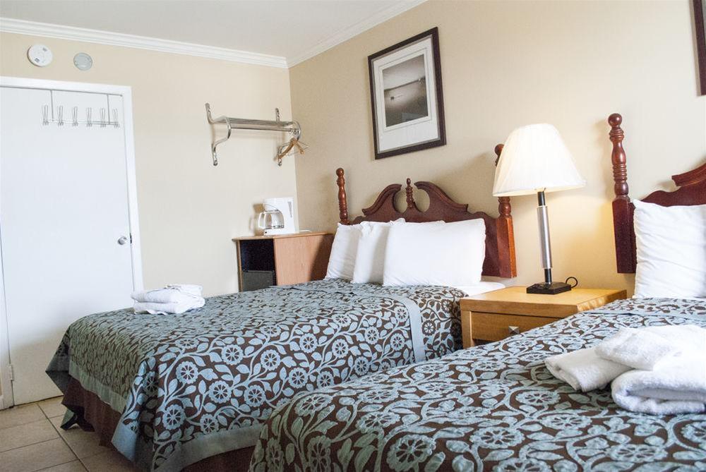 Boardwalk Hotel Charlee