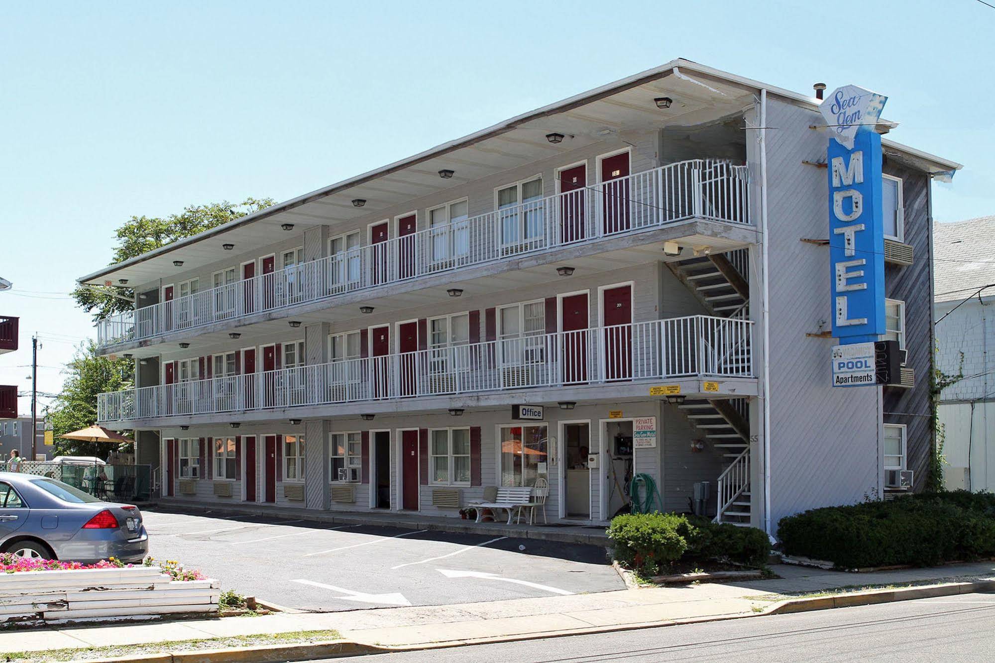 Sea Gem Motel & Apartments
