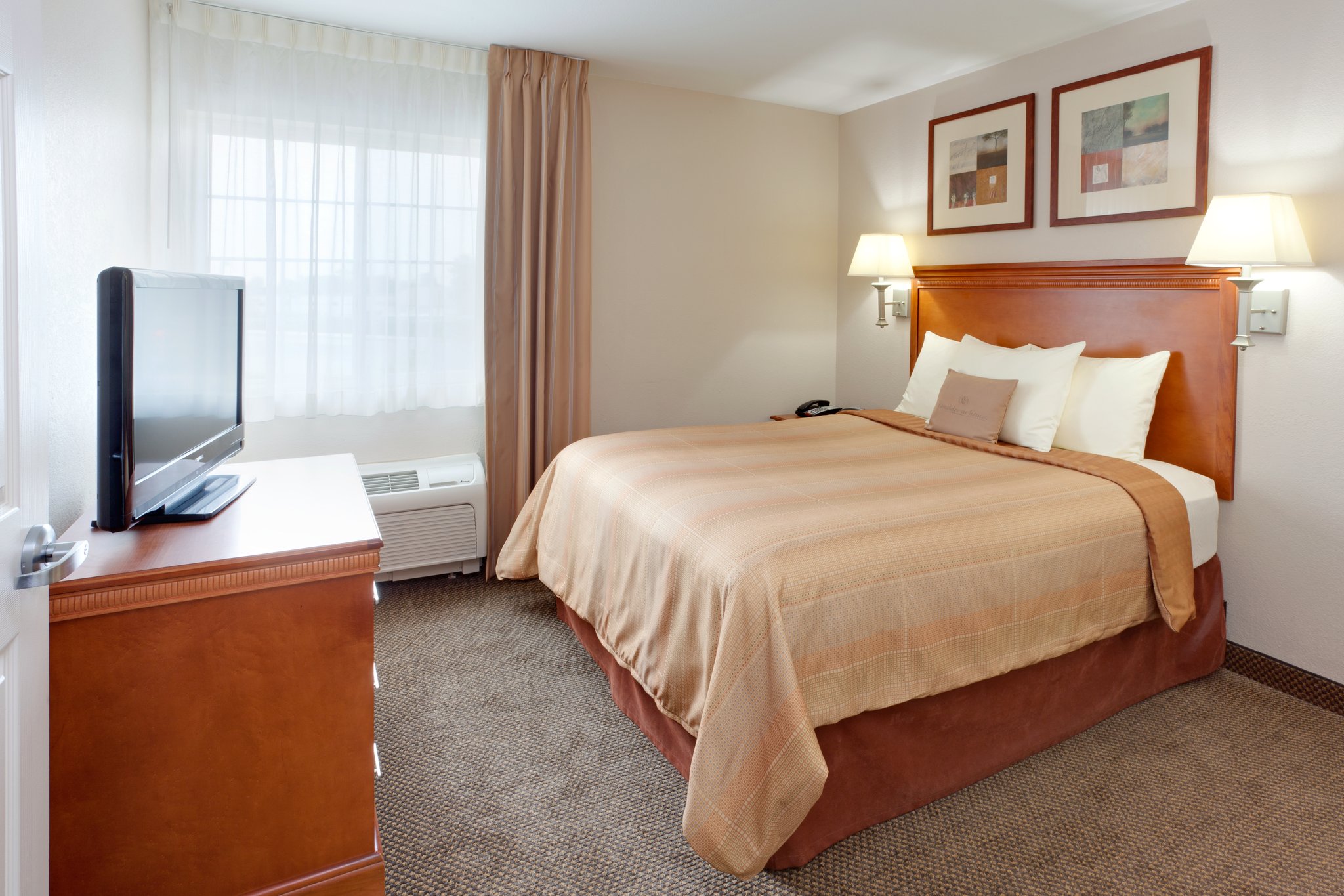 Candlewood Suites