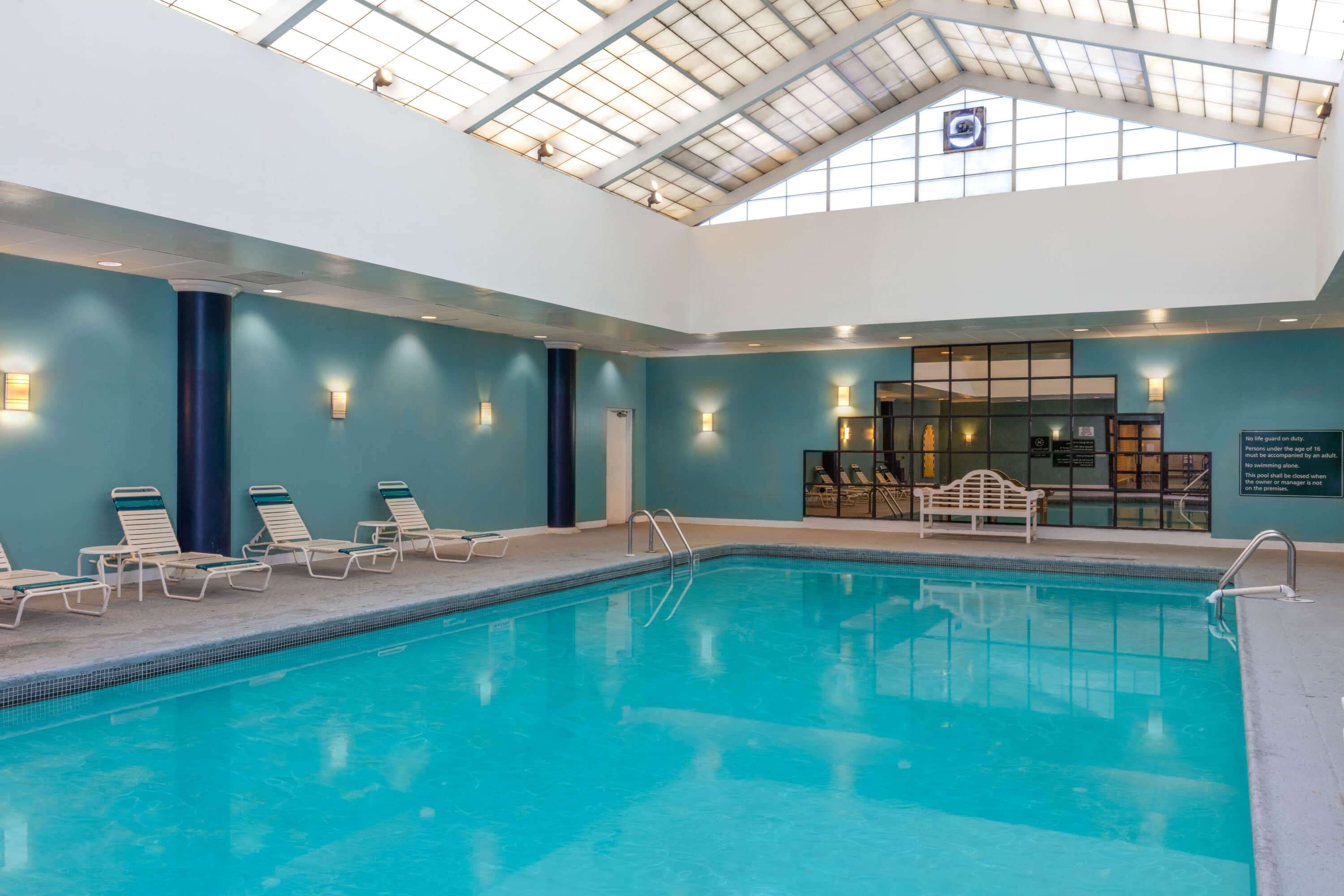 La Quinta Inn & Suites by Wyndham Secaucus Meadowlands