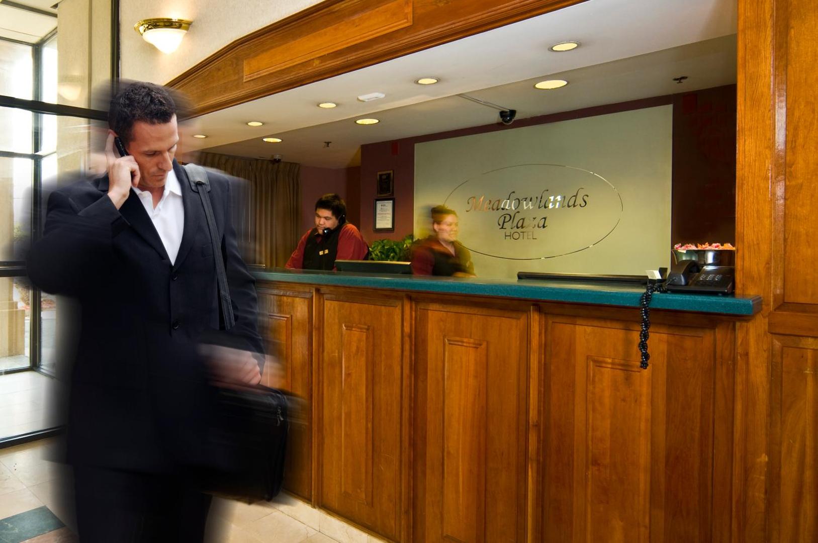 Meadowlands Plaza Hotel