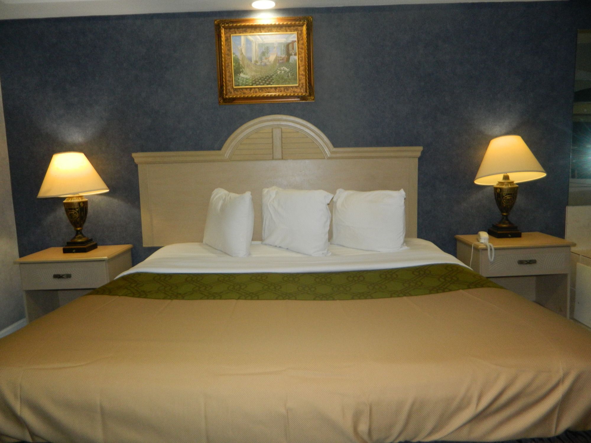 Village Inn and Suites