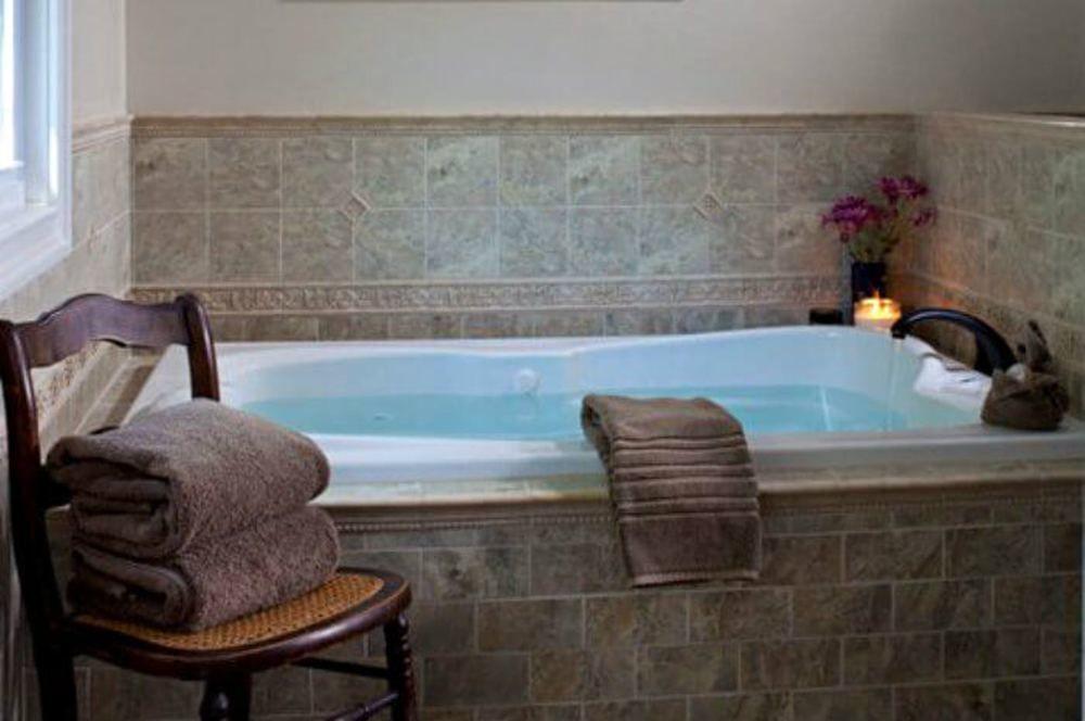 Whistling Swan Inn