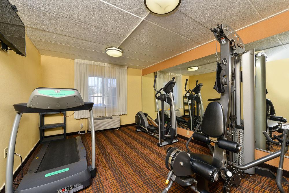 Latitude Suites Tinton Falls Eatontown/BW Premier Collection