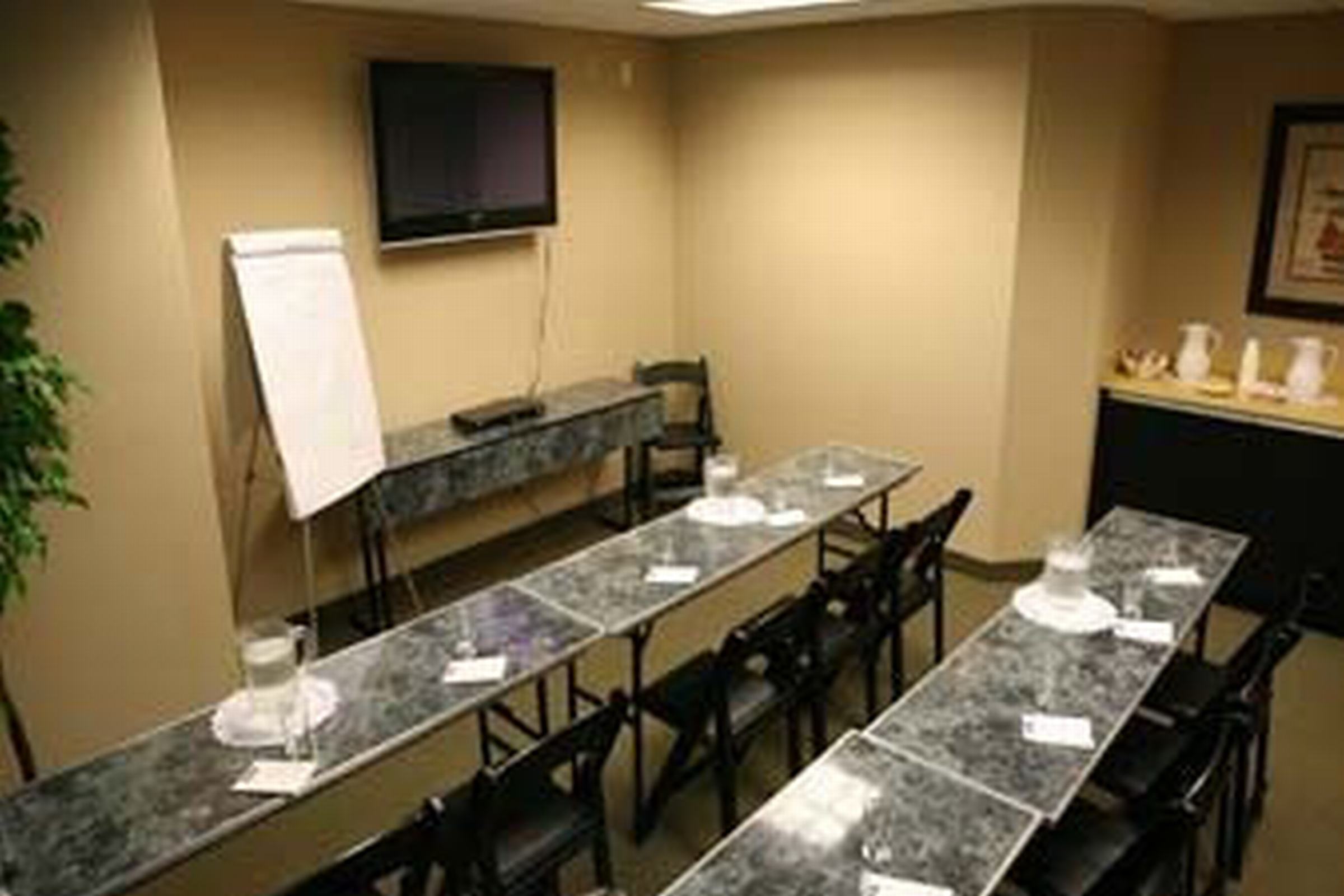 Howard Johnson by Wyndham Toms River