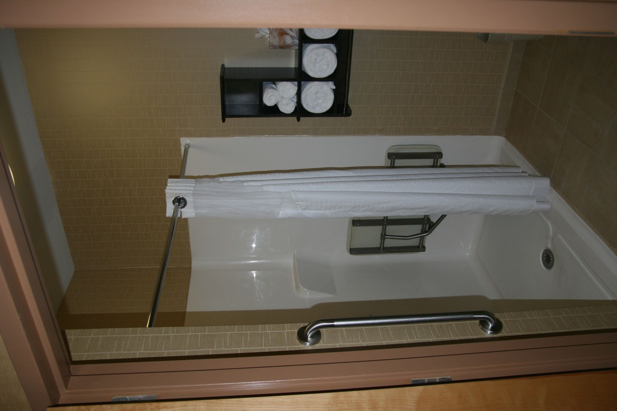 Holiday Inn Express & Suites
