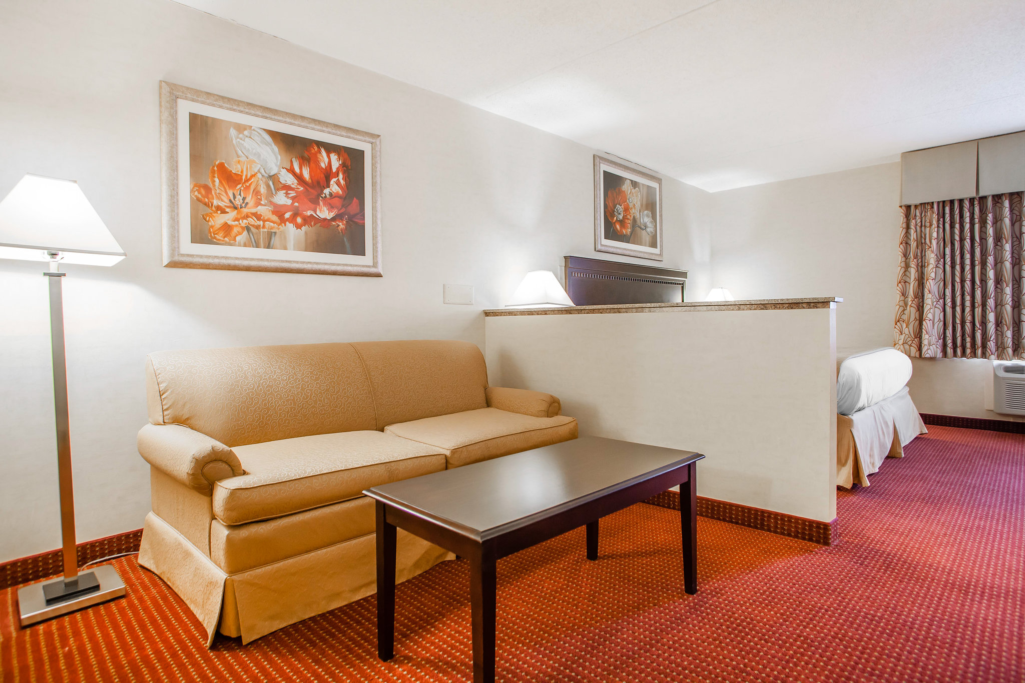 Red Roof Inn & Suites Mt Holly - McGuire AFB