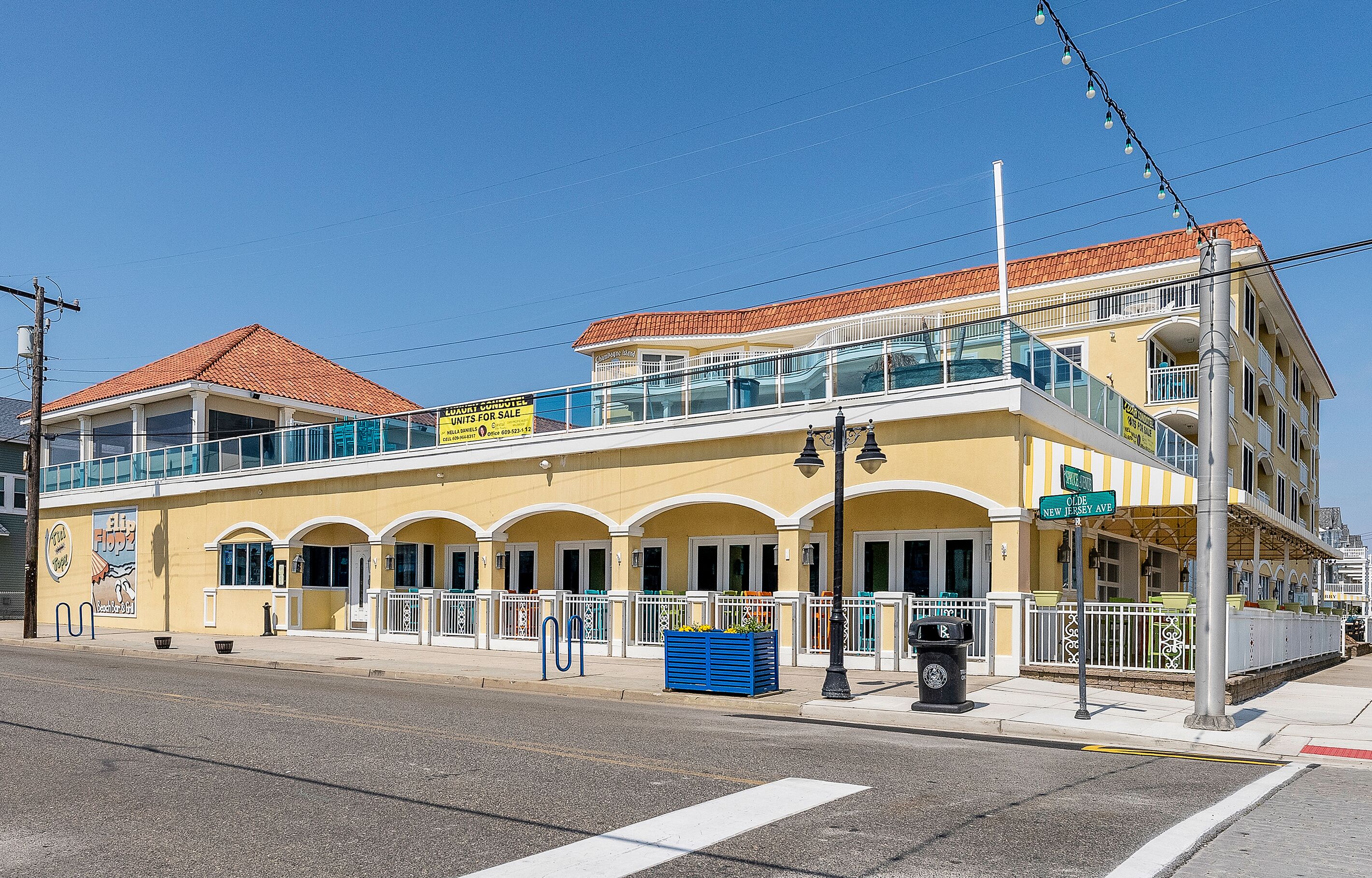 Champagne Island Resort