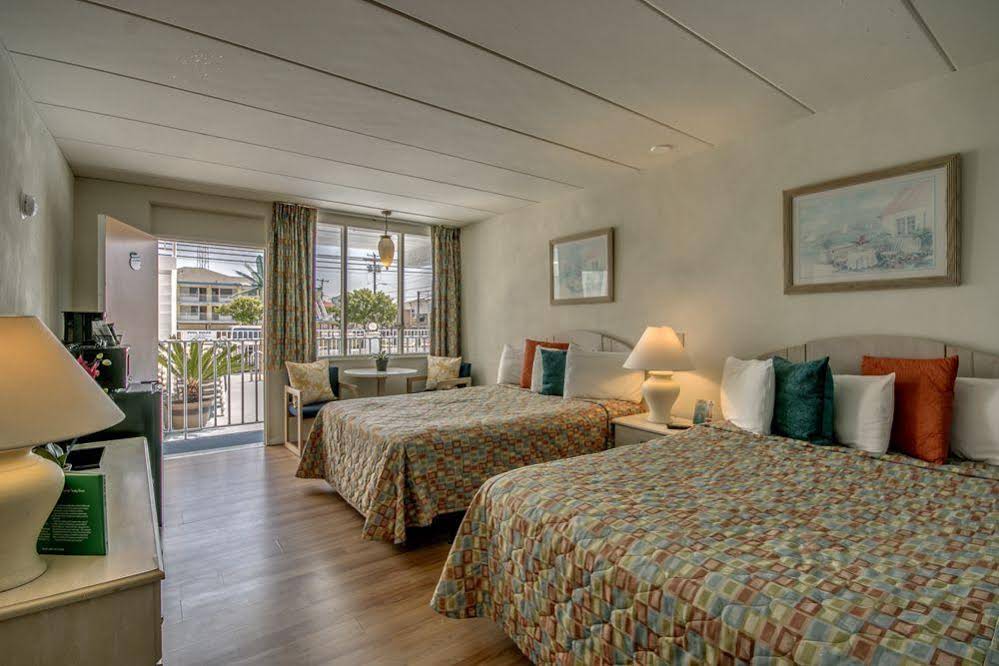 Daytona Inn And Suites