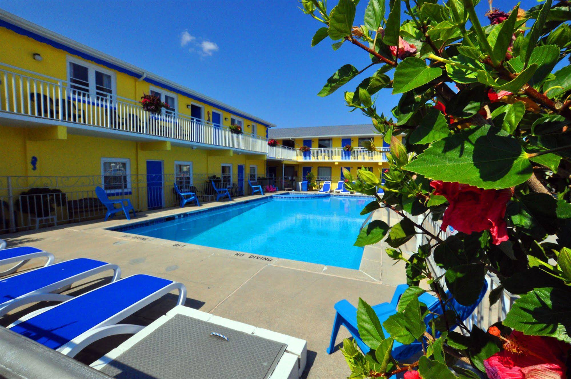 Nantucket Inn & Suites