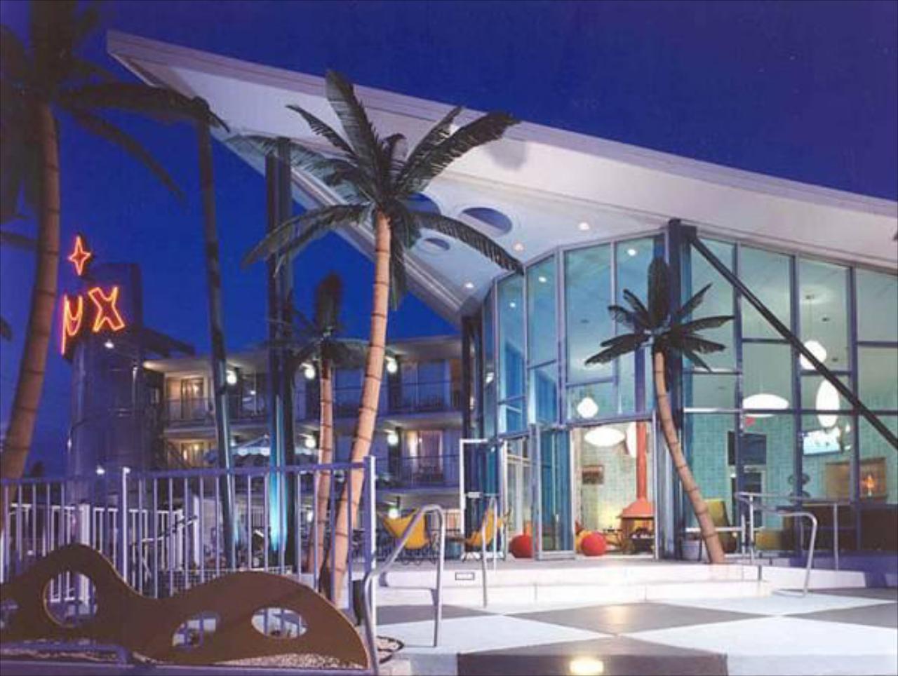 StarLux Hotel