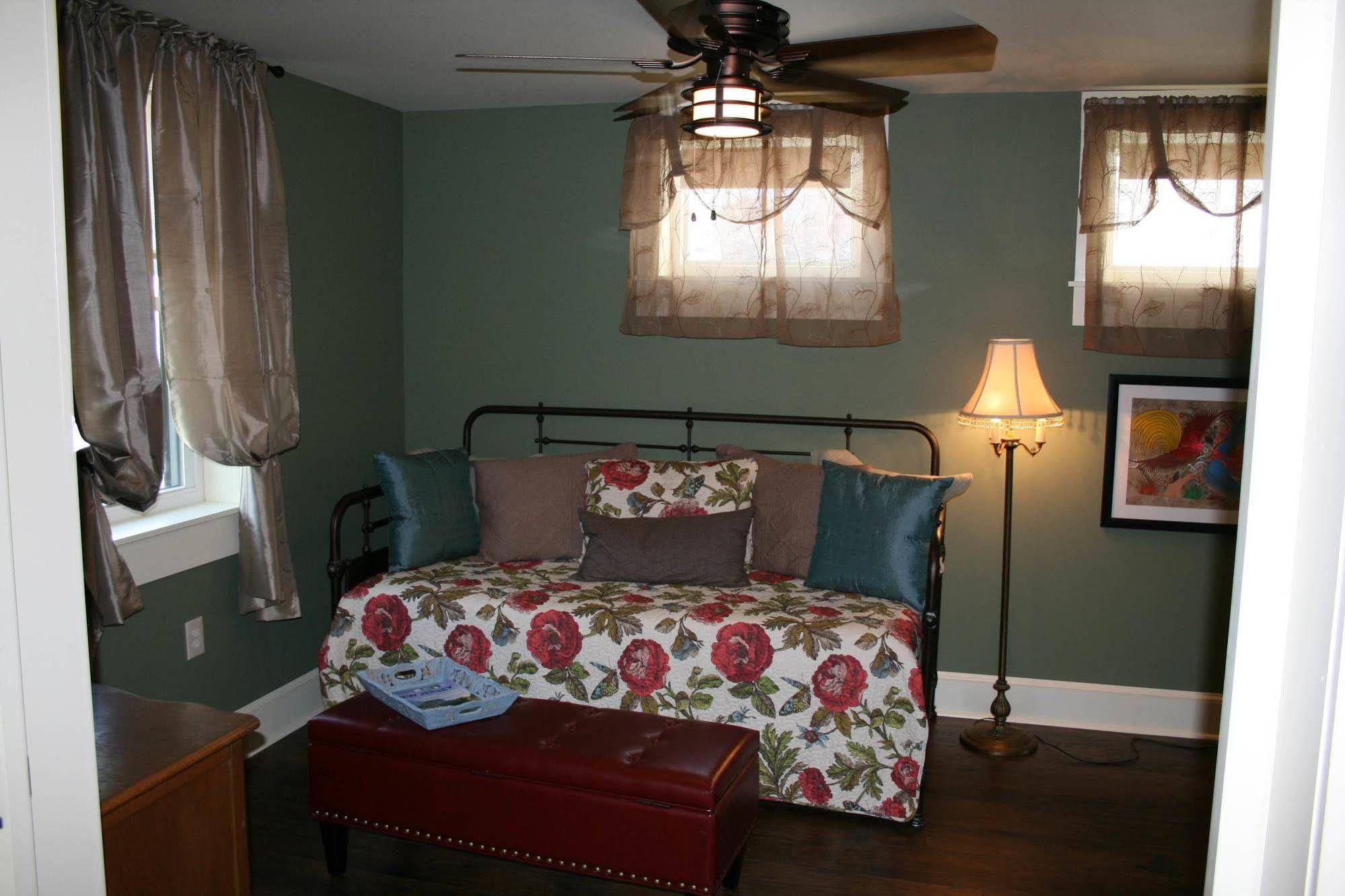 The Sea Gypsy Bed And Breakfast