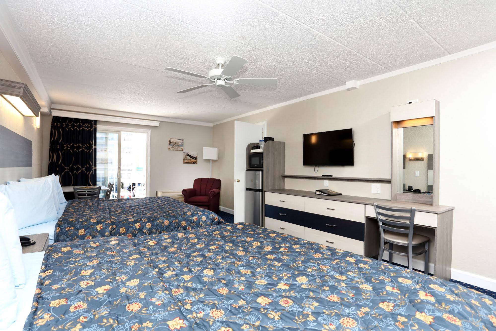 Adventurer Oceanfront Inn