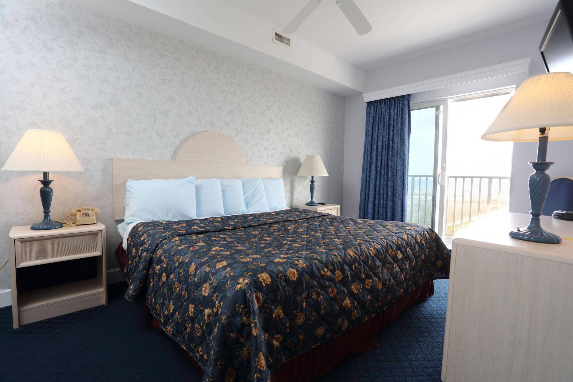Adventurer Oceanfront Inn