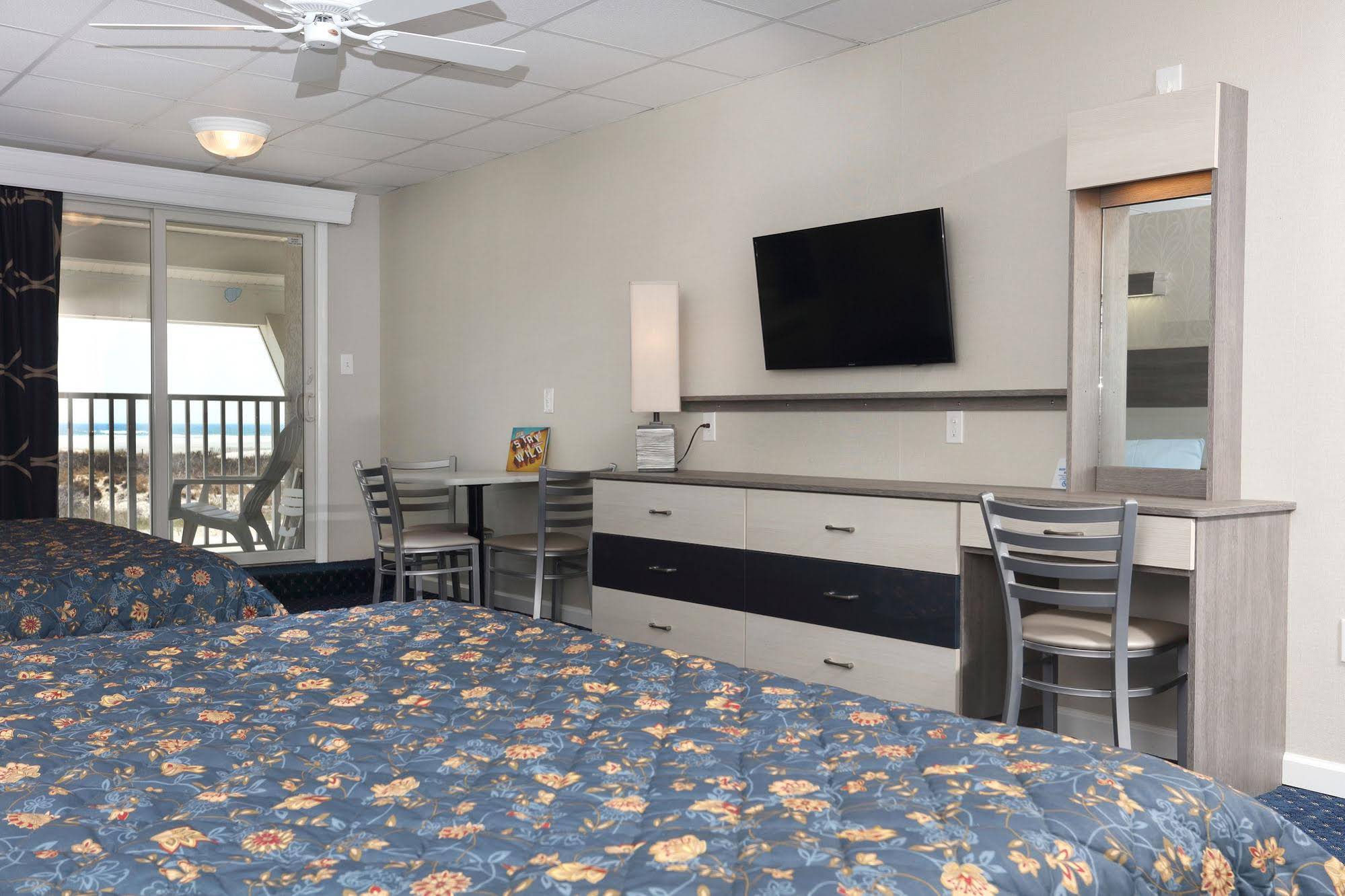 Adventurer Oceanfront Inn