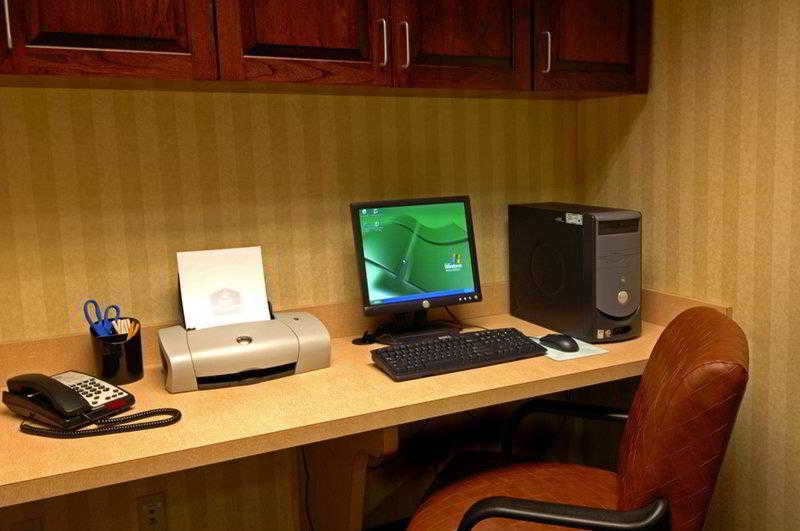 Holiday Inn Express & Suites Williamstown - Glassboro