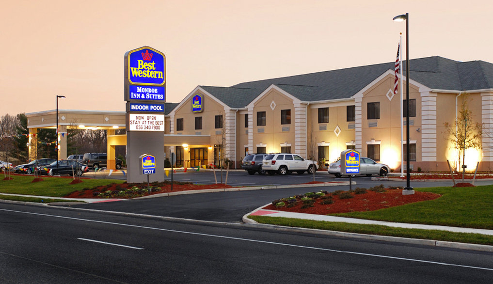 Holiday Inn Express & Suites Williamstown - Glassboro