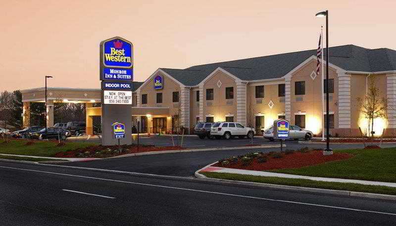 Holiday Inn Express & Suites Williamstown - Glassboro
