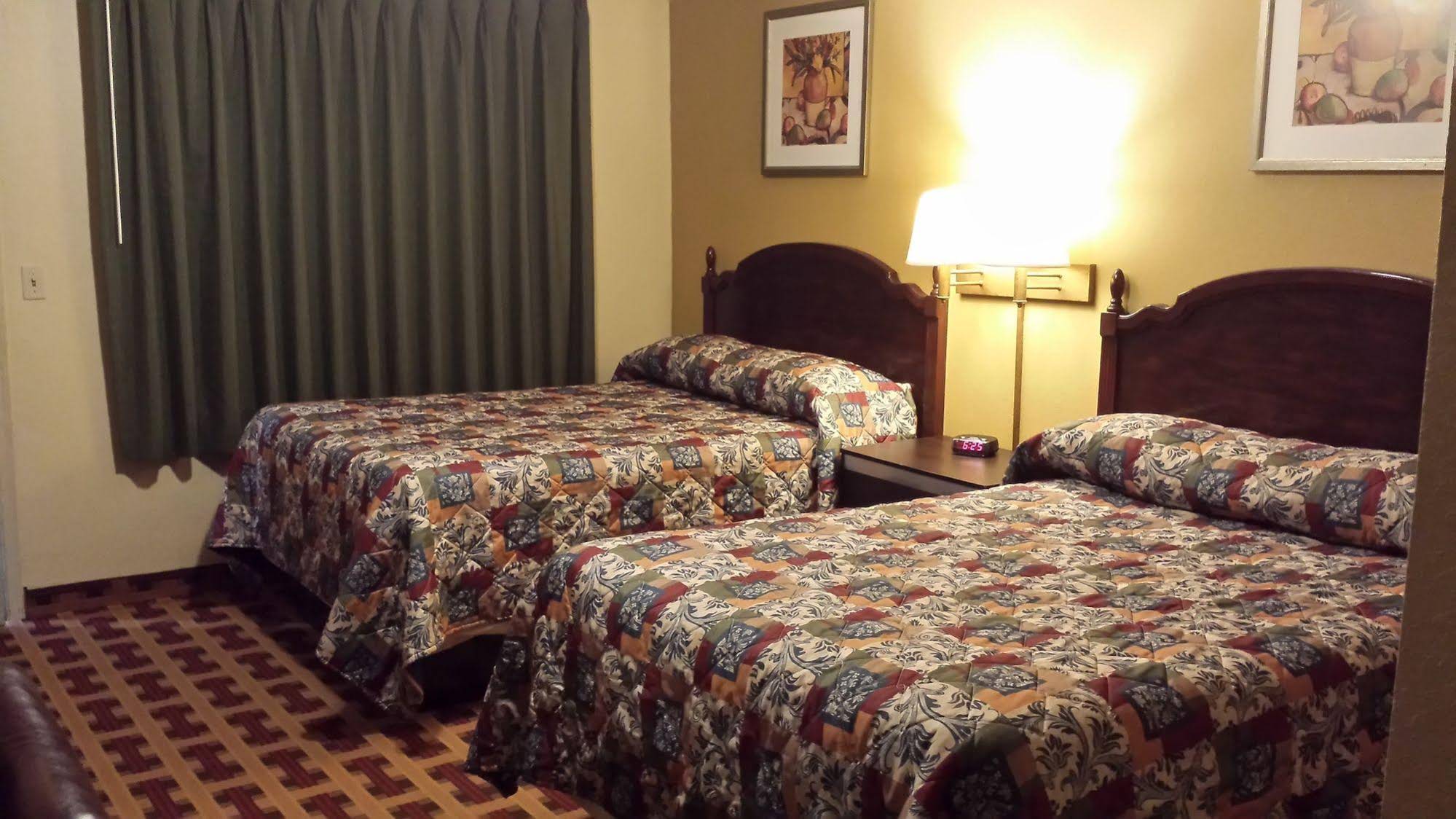 Lodge Inn Wrightstown