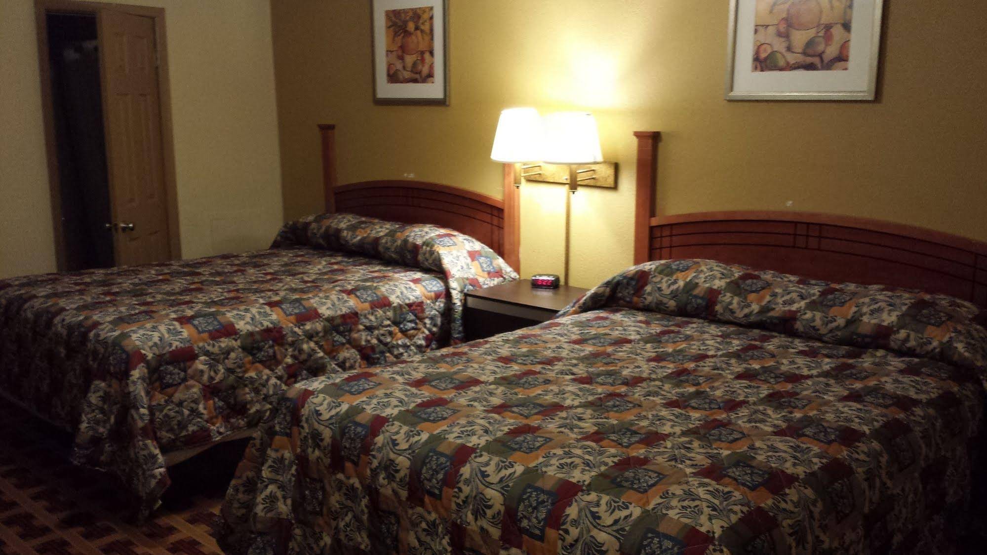 Lodge Inn Wrightstown