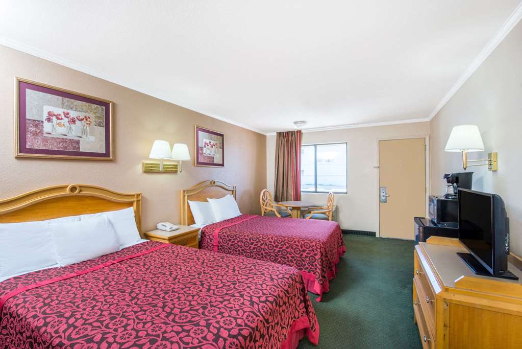 Days Inn by Wyndham Alamogordo