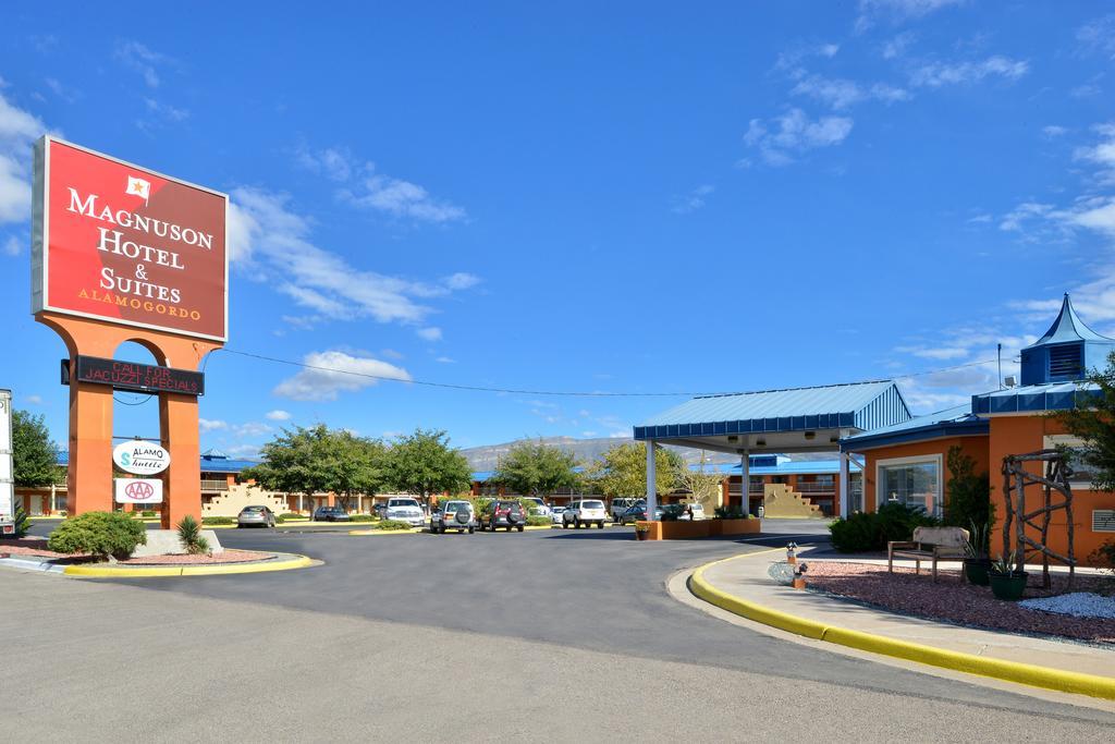 The Classic Desert Aire Hotel