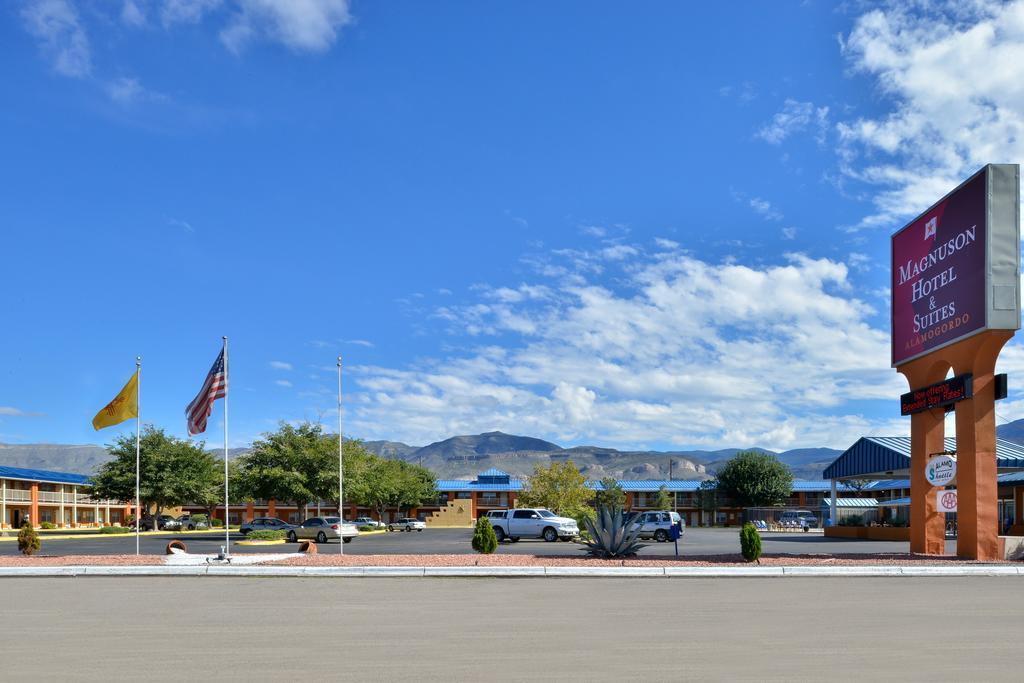 The Classic Desert Aire Hotel