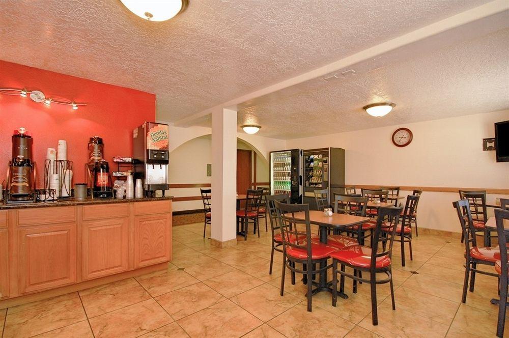 Super 8 by Wyndham Alamogordo