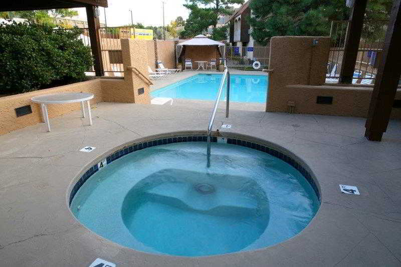 Best Western Airport Albuquerque InnSuites Hotel & Suites