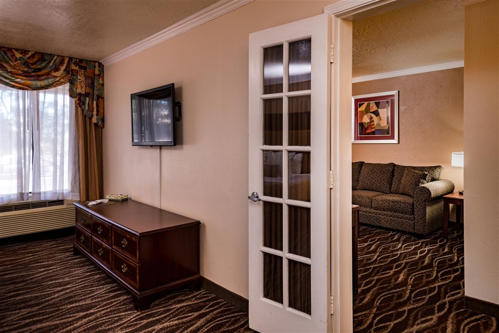 Best Western Airport Albuquerque InnSuites Hotel & Suites