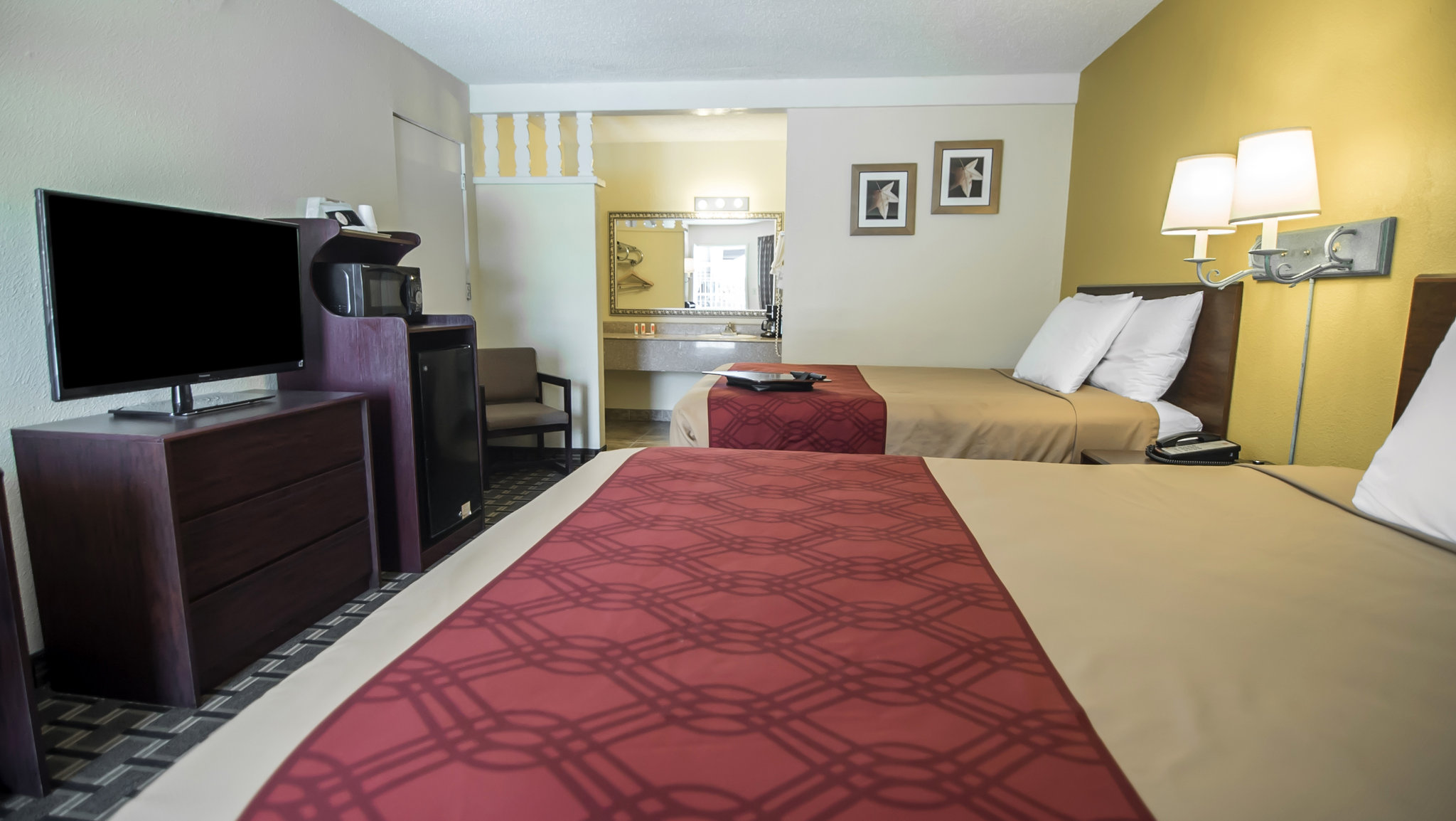 Super 8 by Wyndham Albuquerque Downtown