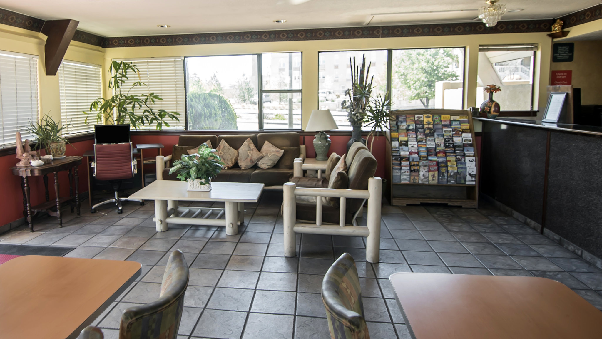 Super 8 by Wyndham Albuquerque Downtown