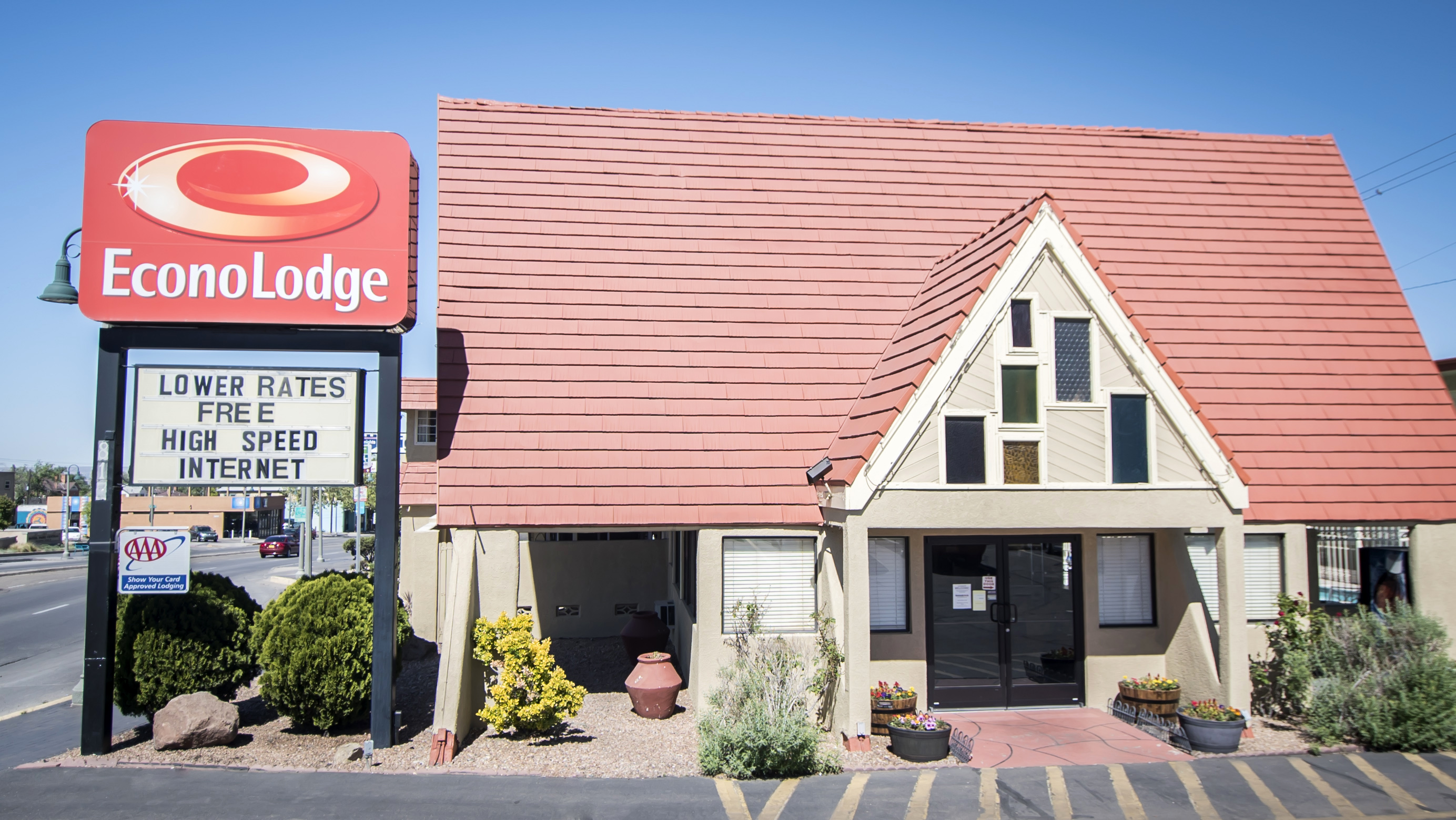 Super 8 by Wyndham Albuquerque Downtown