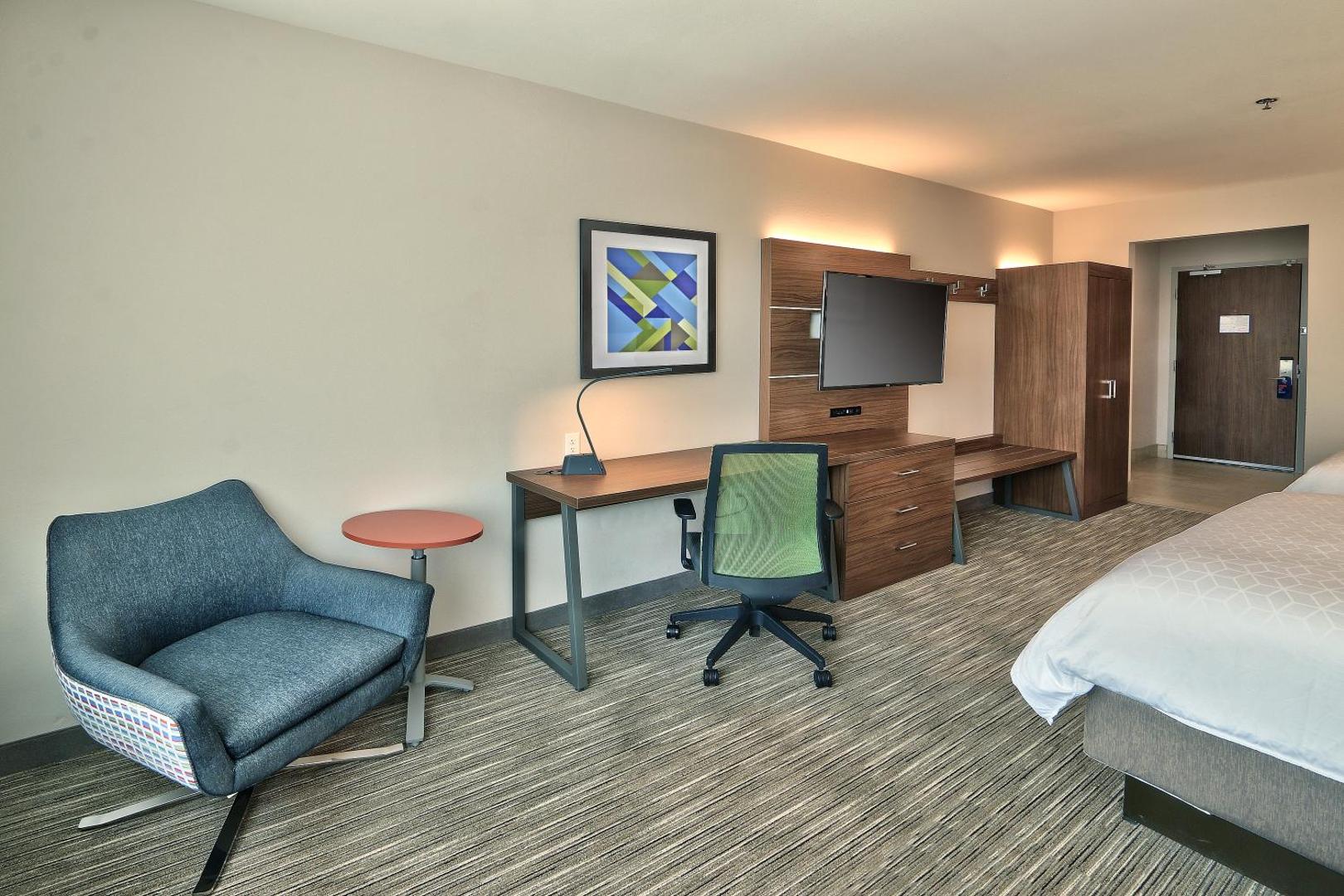 Holiday Inn Express & Suites Albuquerque East