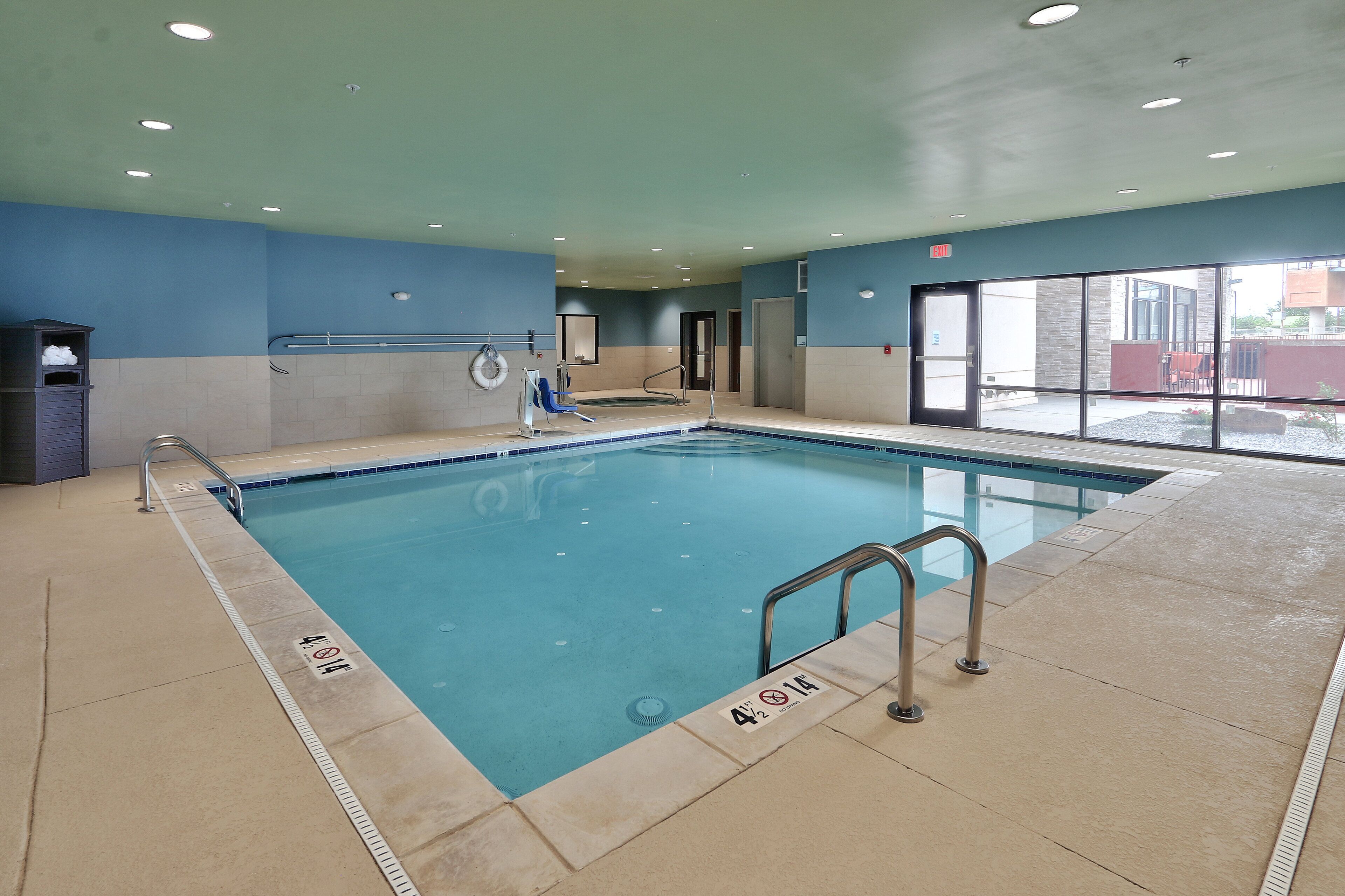 Holiday Inn Express & Suites Albuquerque East
