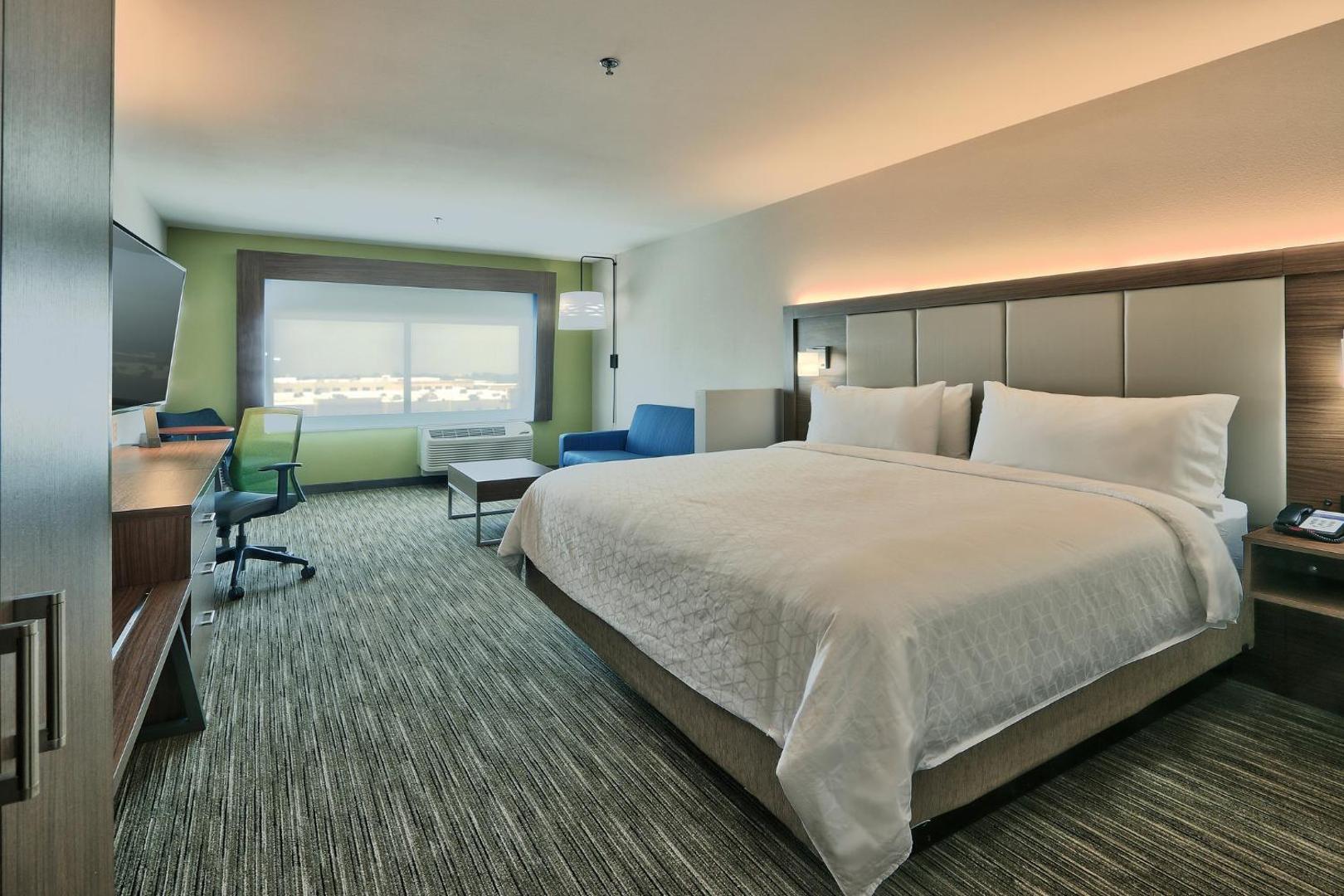 Holiday Inn Express & Suites Albuquerque East