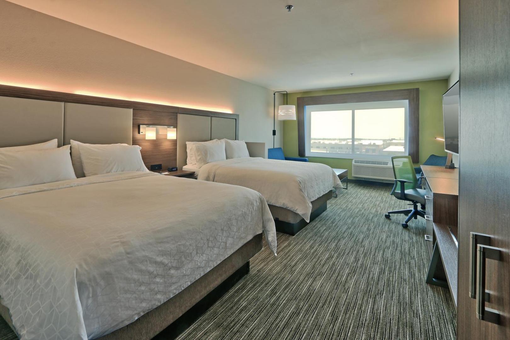 Holiday Inn Express & Suites Albuquerque East