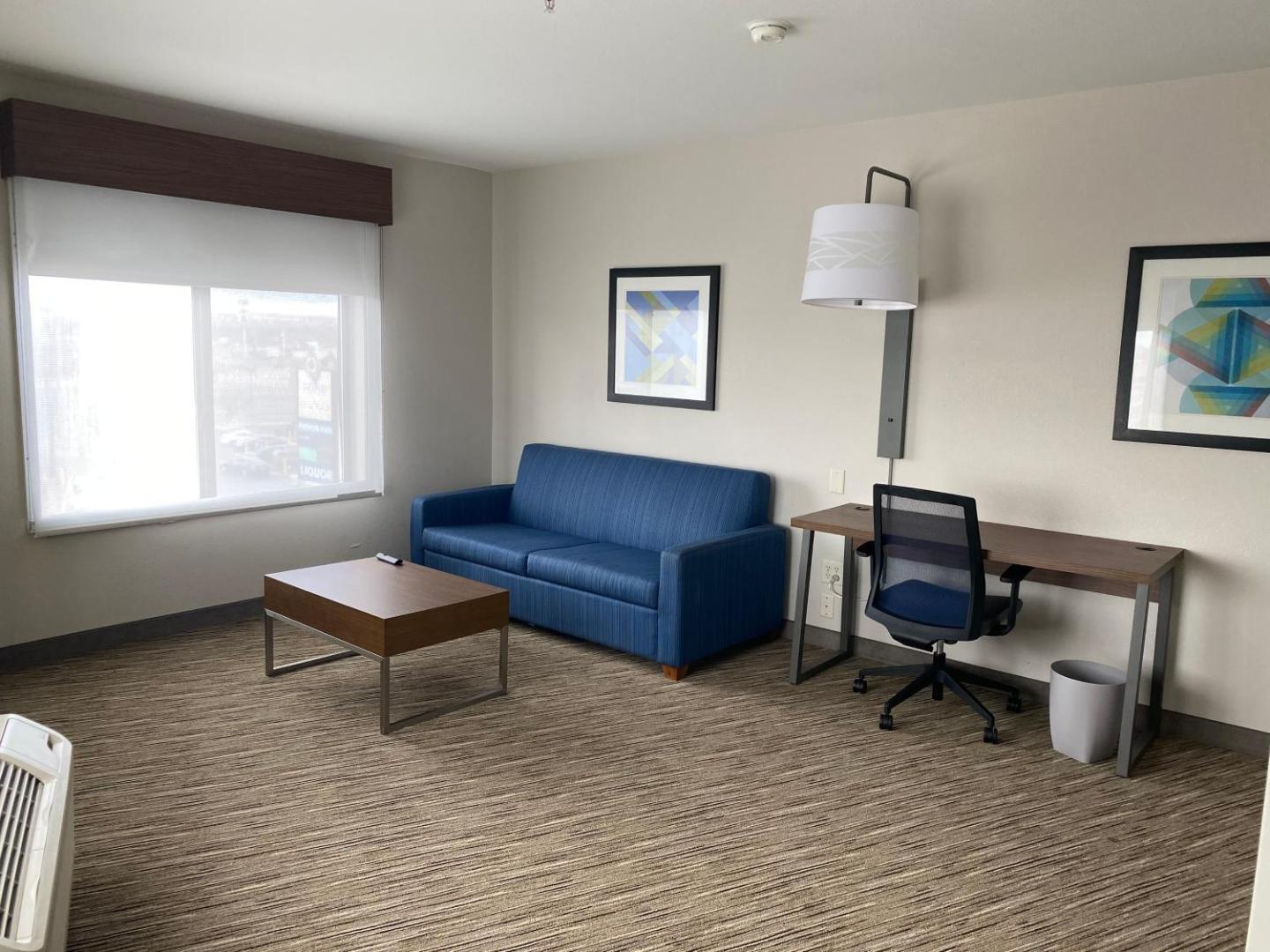 Holiday Inn Express & Suites Albuquerque Historic Old Town