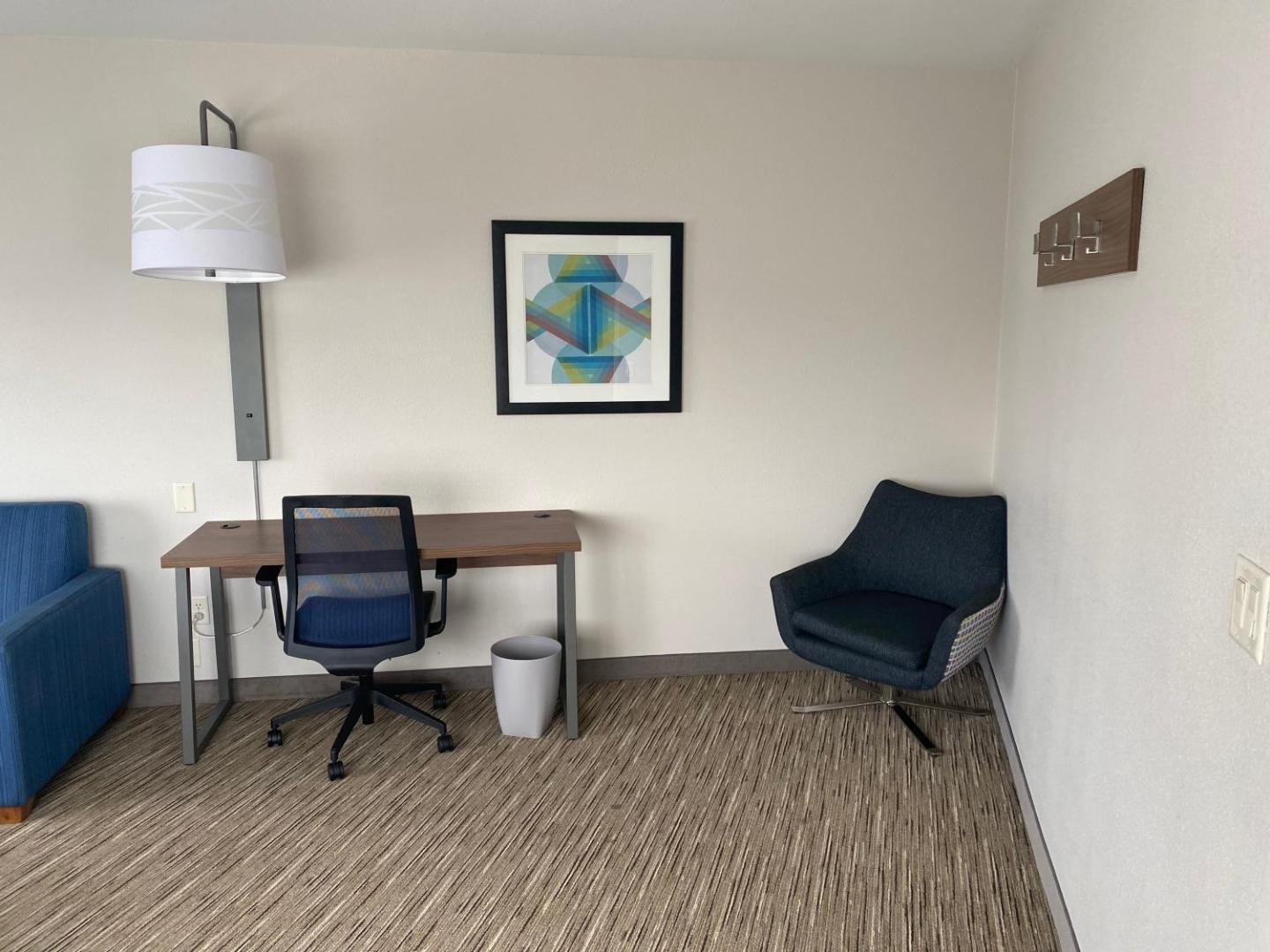 Holiday Inn Express & Suites Albuquerque Historic Old Town