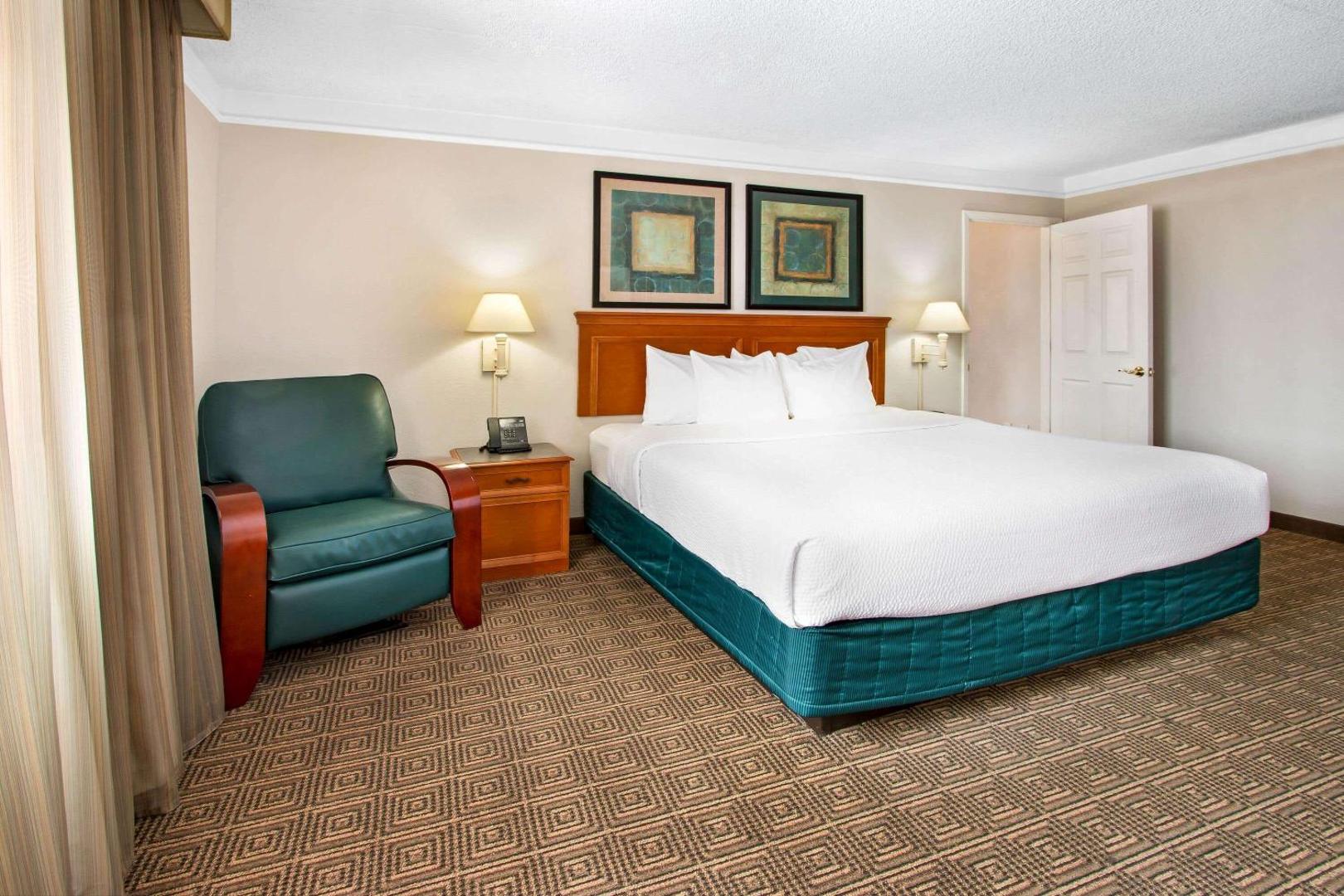 La Quinta Inn by Wyndham Albuquerque Airport