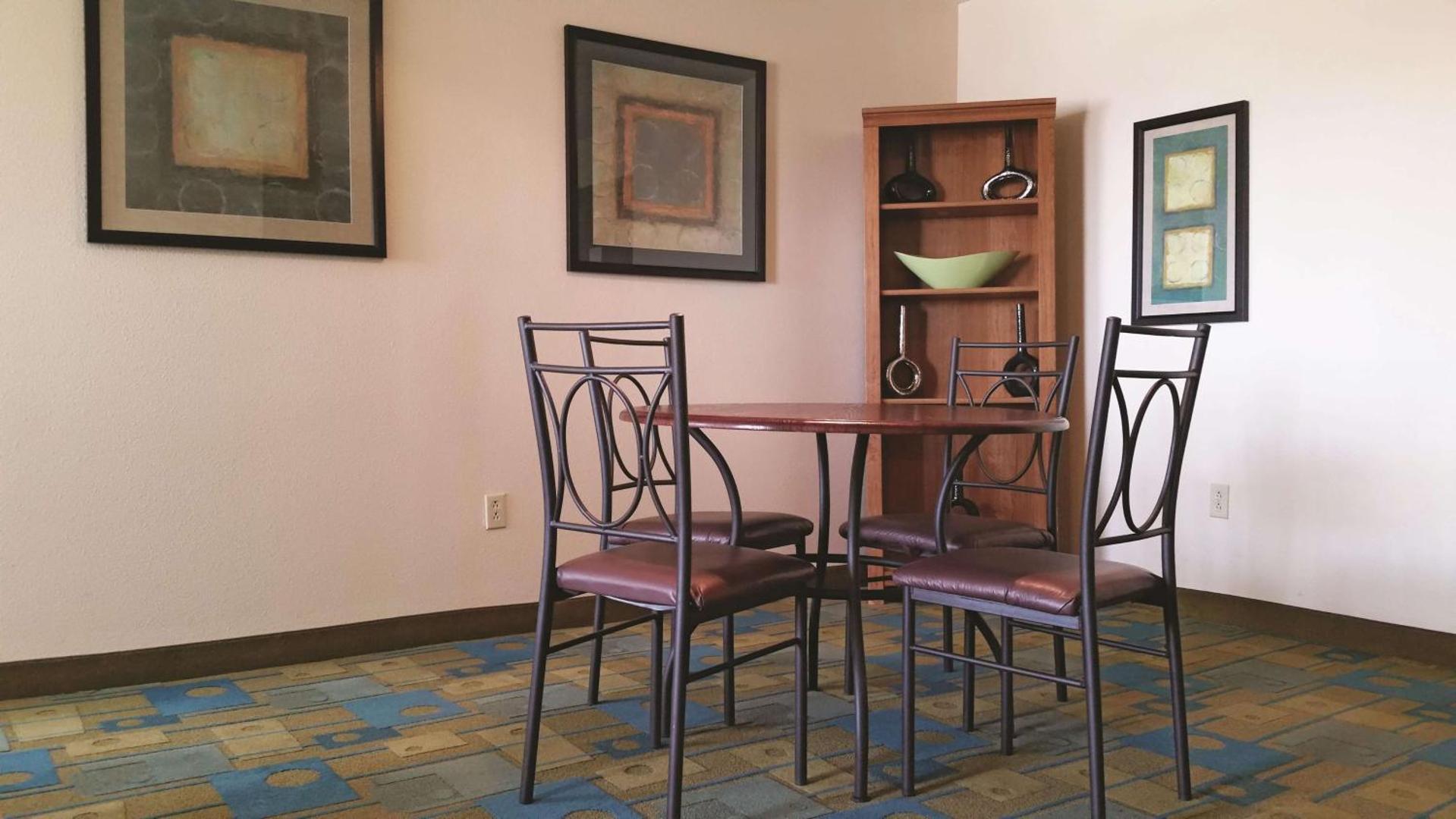 La Quinta Inn by Wyndham Albuquerque Airport