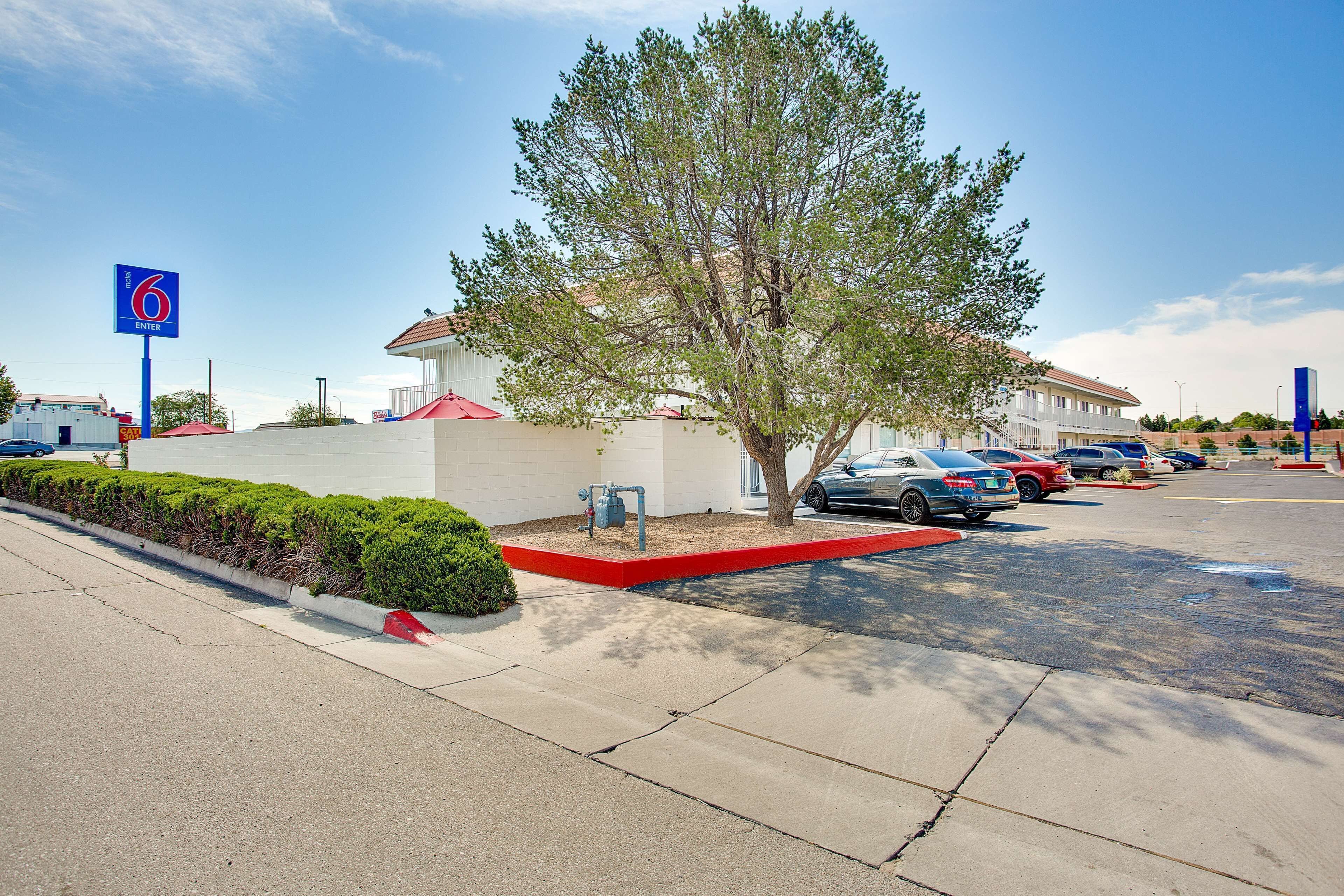 Motel 6 Albuquerque - Carlisle