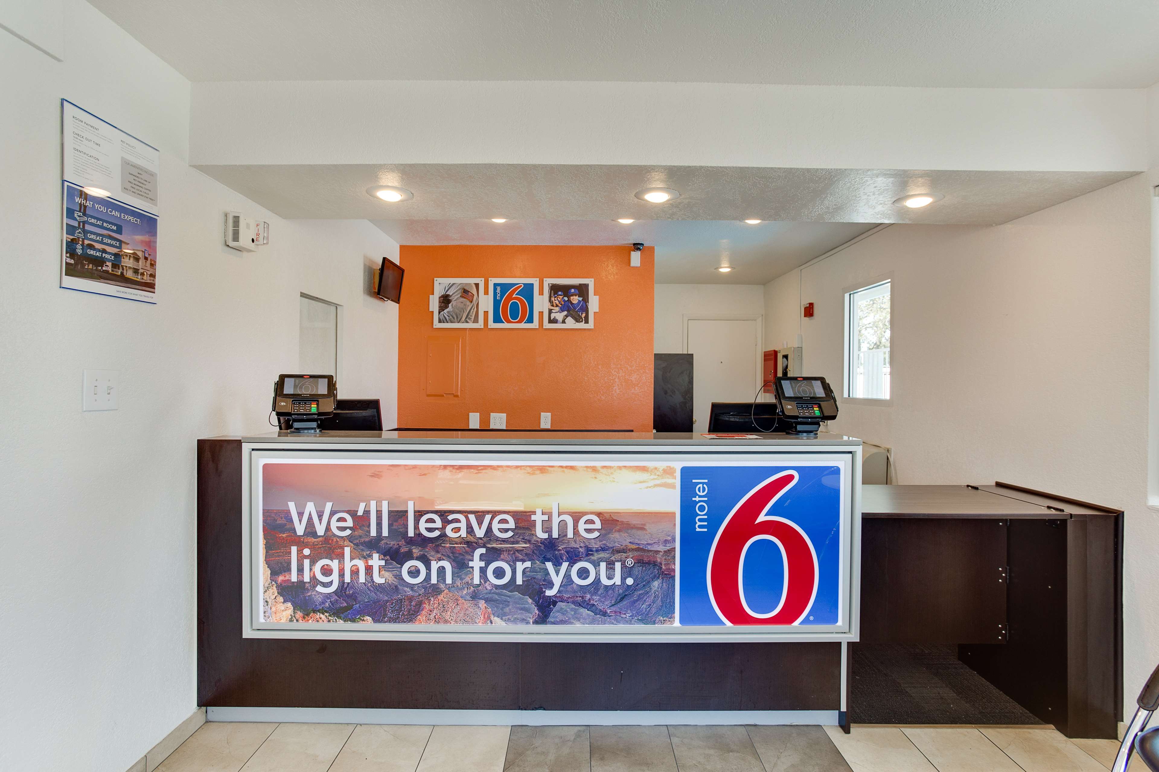 Motel 6 Albuquerque - Carlisle