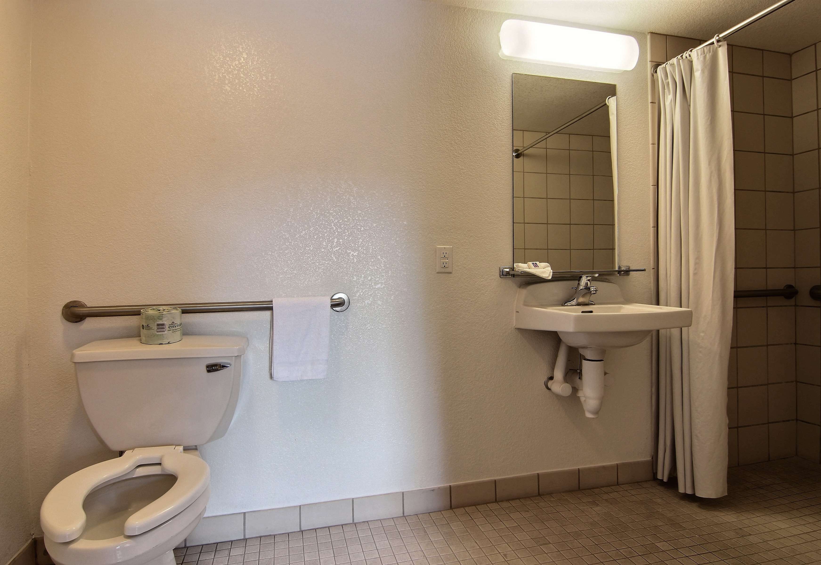 Motel 6 Albuquerque - Coors Road