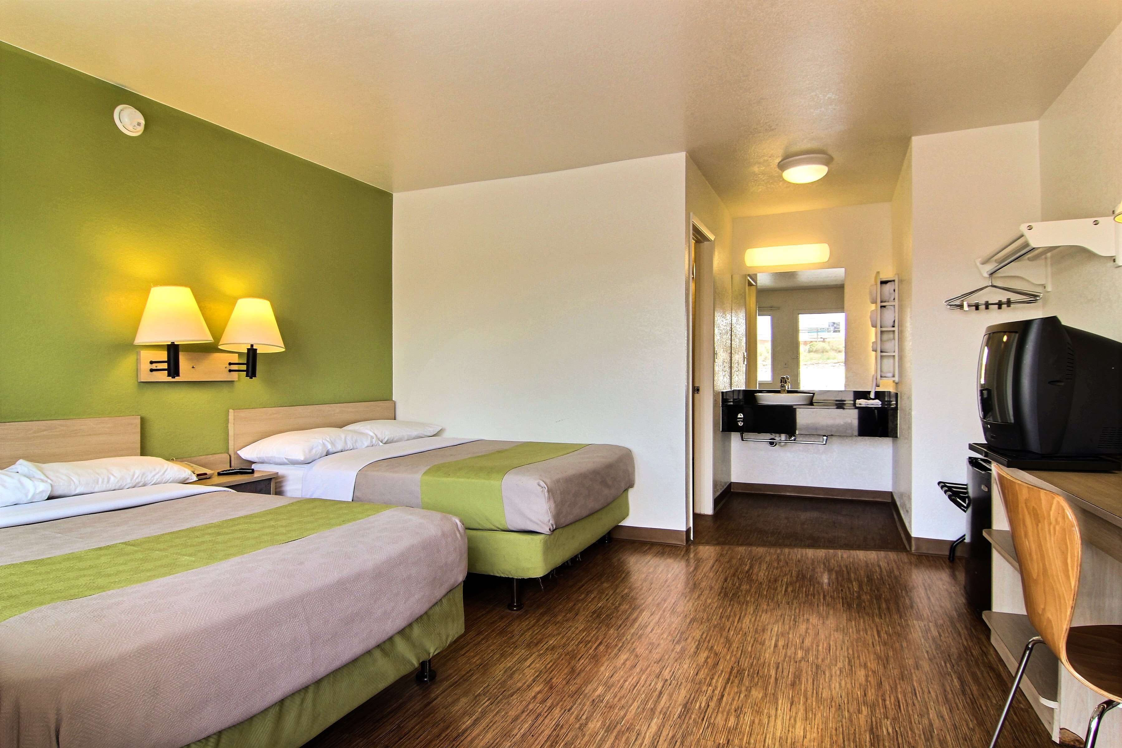 Motel 6 Albuquerque, Nm - Midtown