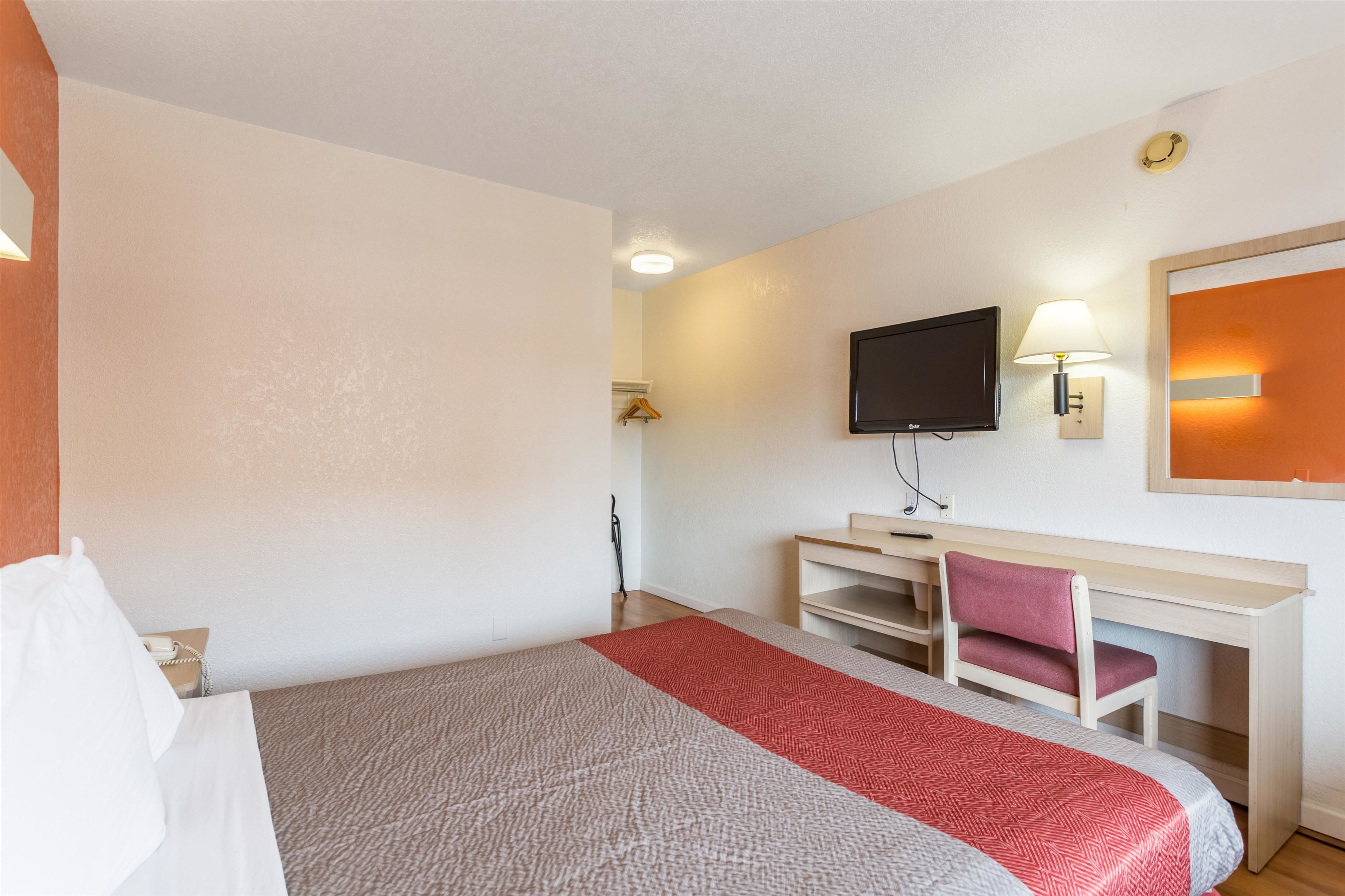 Motel 6 Albuquerque Northeast