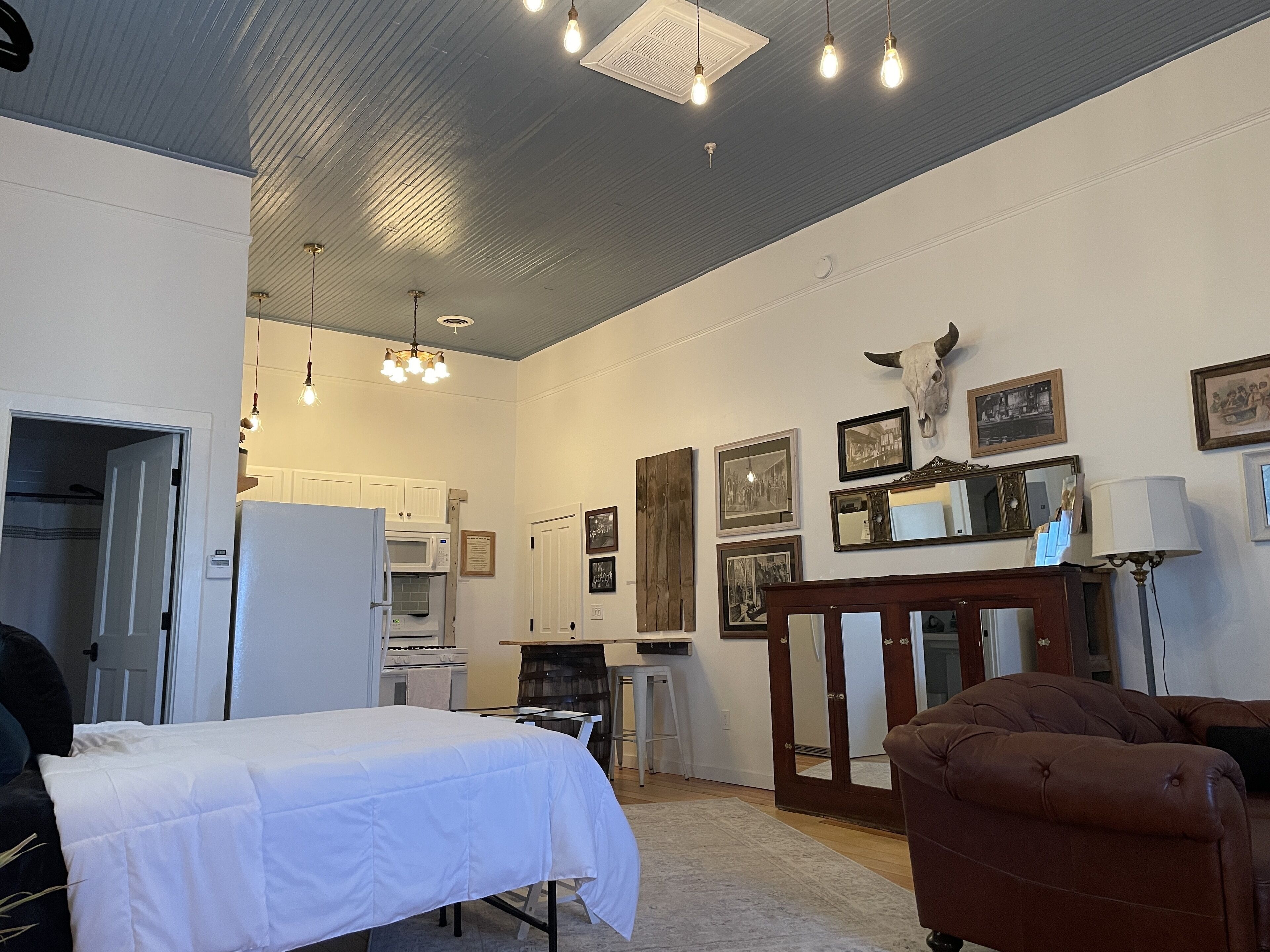 Painted Lady Bed & Brew